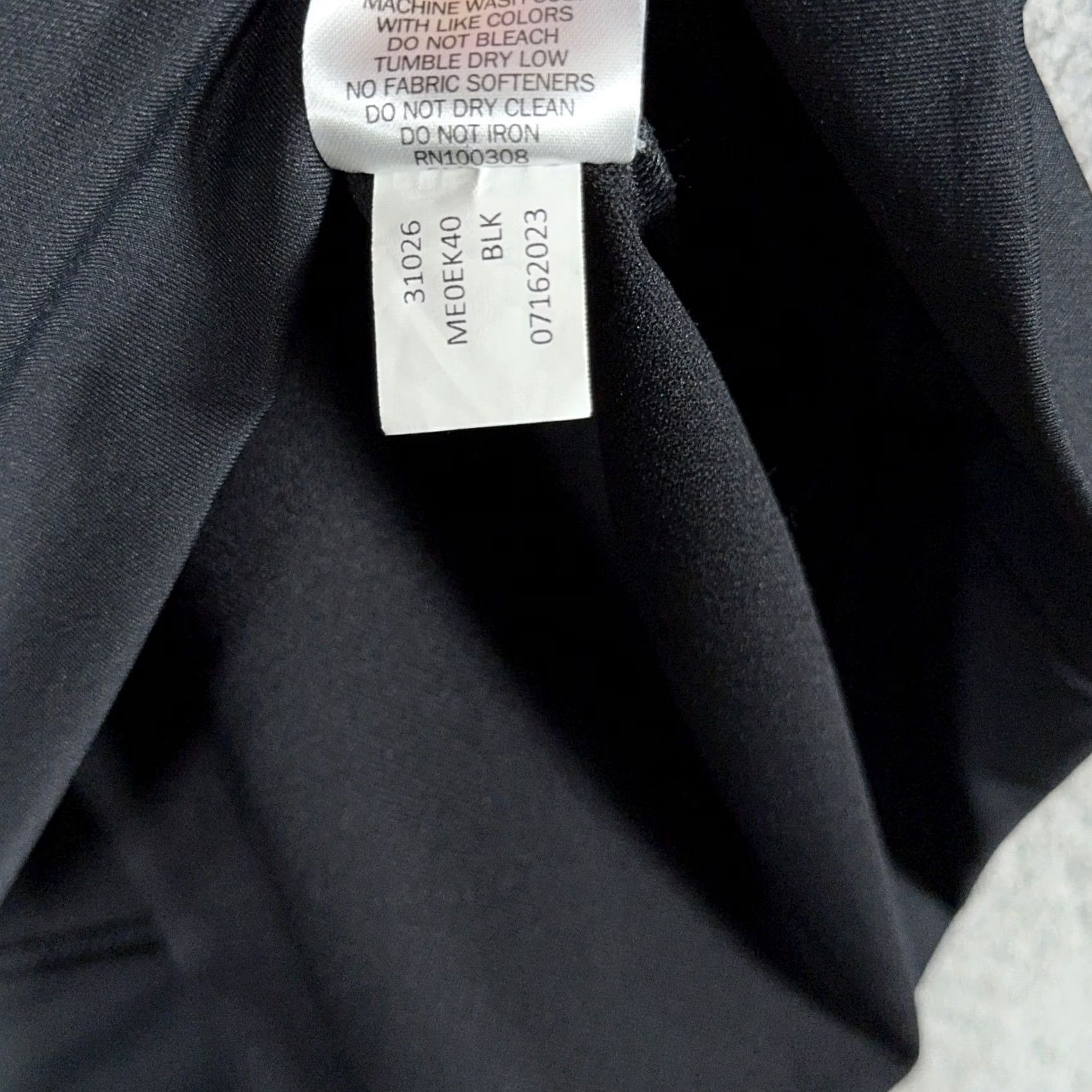 Peter Millar Peter Millar Perth Performance Quarter Zip Pullover Mens XL Black White Electric Mock Neck 1/4 Zip Golf Pullover Logo Long Sleeve Casual Shirt Size US XL / EU 56 / 4 - 7 Thumbnail
