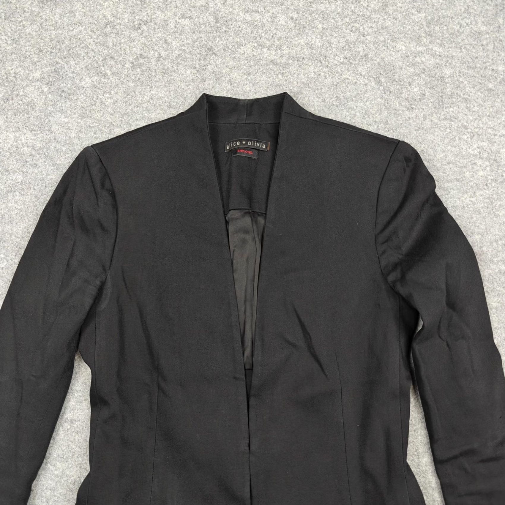 Alice + Olivia VINTAGE Incorrect reasoning Size XS / US 0-2 / IT 36-38 - 2 Thumbnail