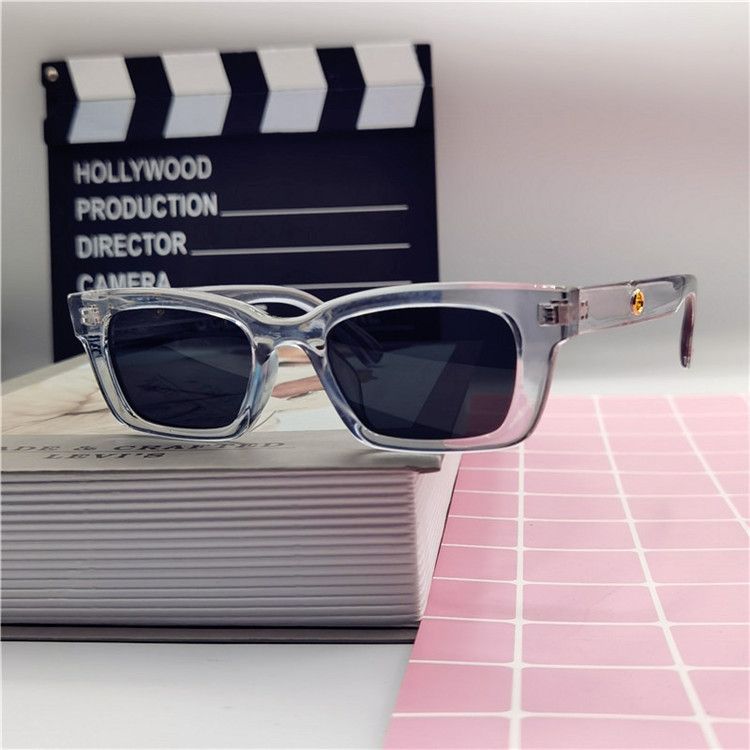 VIBE Vintage Street ins style custom avant-garde sunglasses Size ONE SIZE - 1 Thumbnail