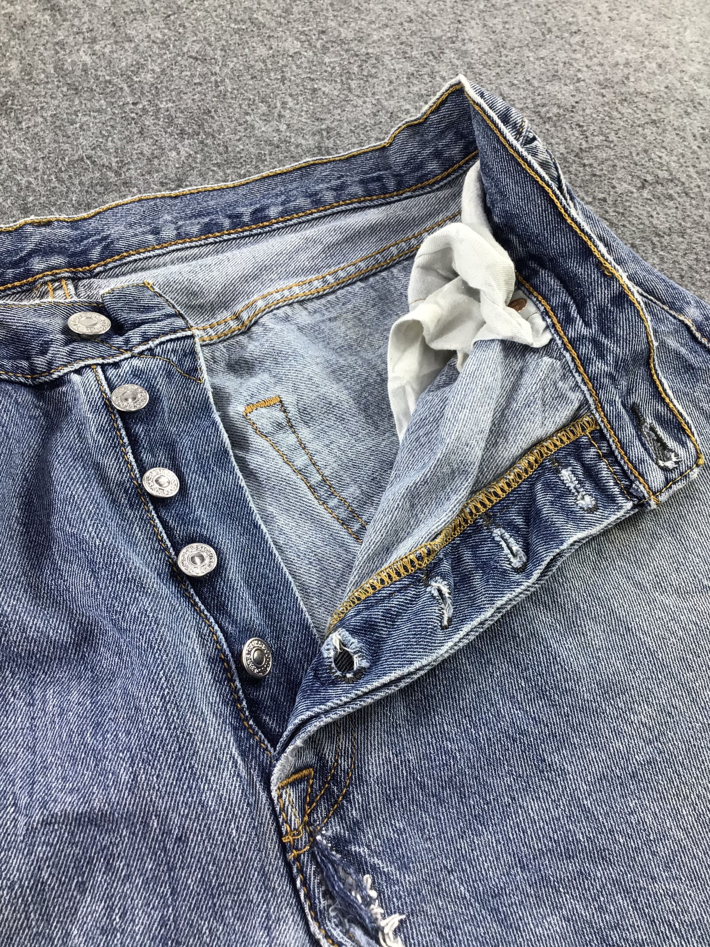Levi's Distress Vintage Levis 501 Jeans Faded Blue Denim -J409 Size US 36 / EU 52 - 8 Thumbnail