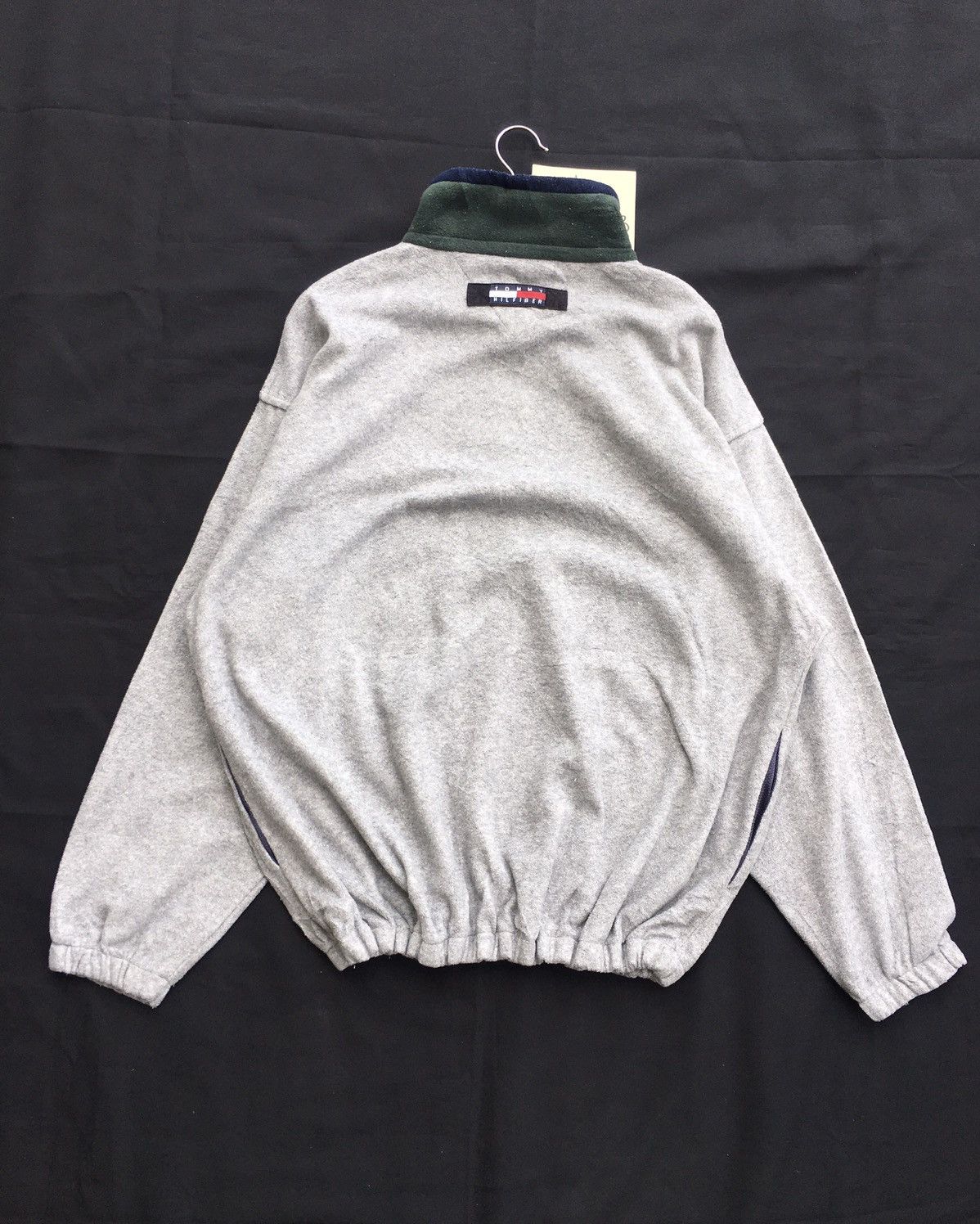 Tommy Hilfiger Rare Vintage 90s Tommy Hilfiger Sweatshirt Size US XL / EU 56 / 4 - 13 Thumbnail