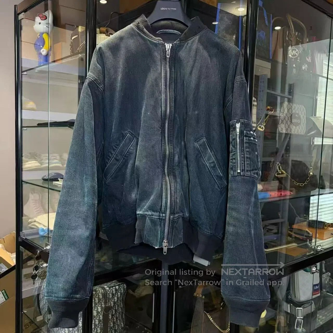 Balenciaga Balenciaga er Jacket in Black Wash. Size US S / EU 44-46 / 1 - 1 Thumbnail