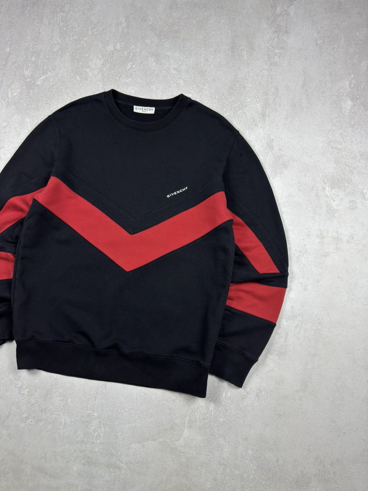Givenchy Givenchy Band Insert Crew Neck Black/Red Sweatshirt size M Size US M / EU 48-50 / 2 - 2 Thumbnail