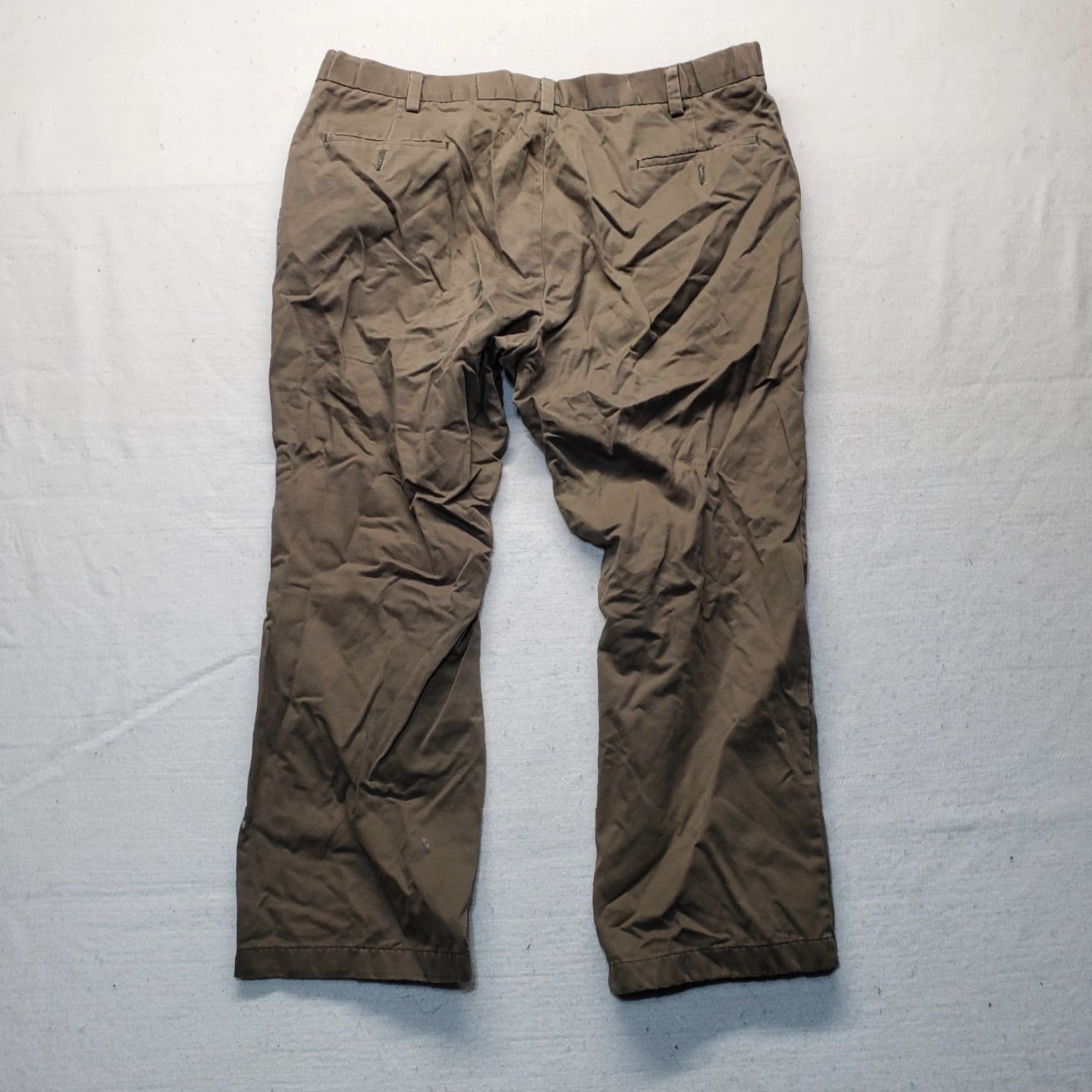 Dockers VINTAGE Dockers Men’s Brown Chino Pants Classic Fit Straight Flat Front Dress Trousers Size 40 Size US 40 / EU 56 - 8 Thumbnail