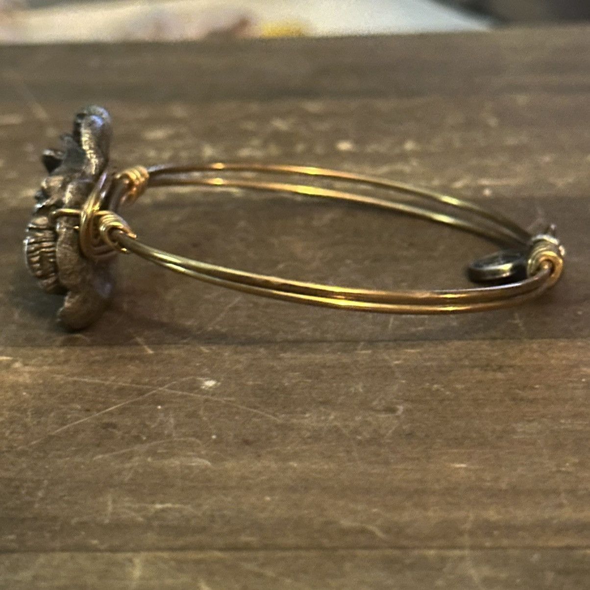 Other Luca + Dani two tone rose bangle bracelet Size ONE SIZE - 8 Thumbnail