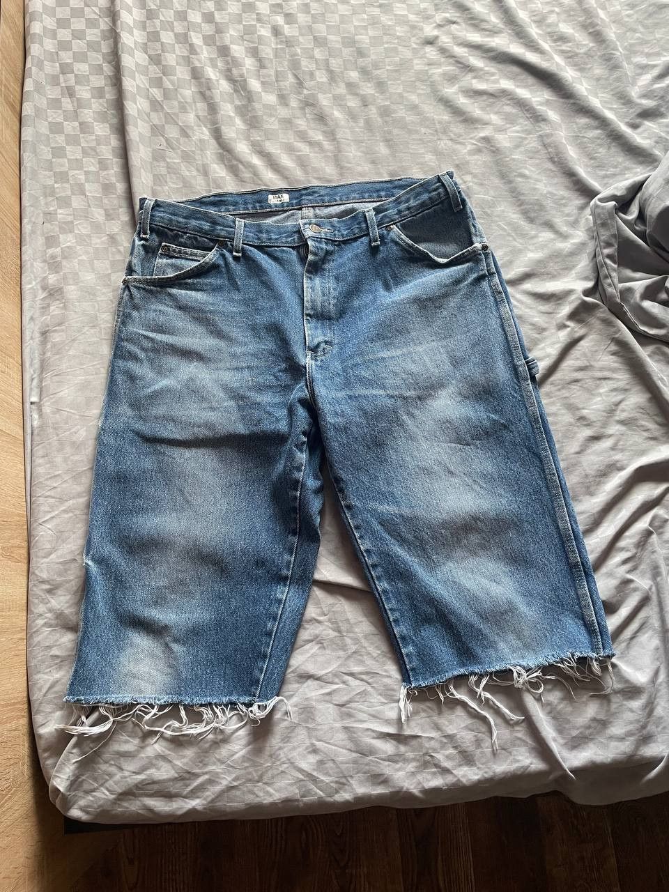 Dickies Y2K dickies, carpenter jeans shorts Size US 36 / EU 52 - 2 Thumbnail