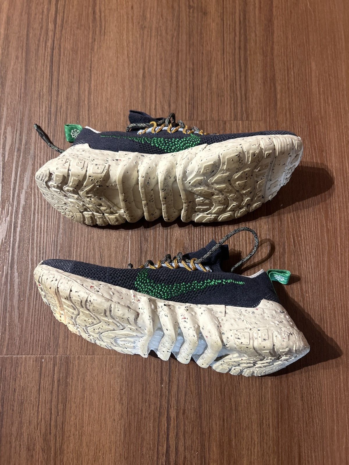 Nike Nike Space Hippie 01 Size US 10 / EU 43 - 2 Thumbnail