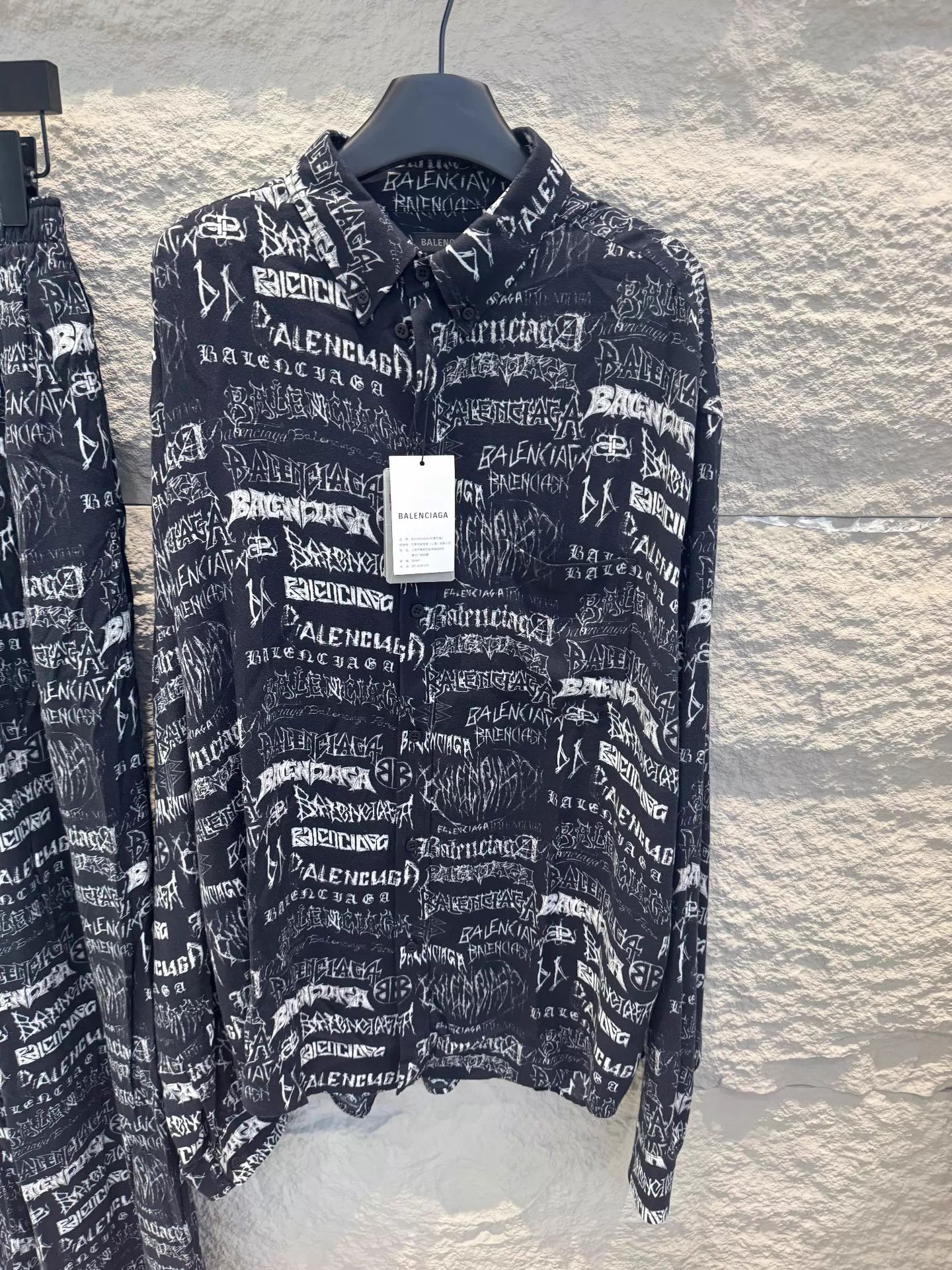 Balenciaga Balenciaga 2024 SS Unisex Allover Logo LS Shirt 37 Size US XS / EU 42 / 0 - 1 Thumbnail