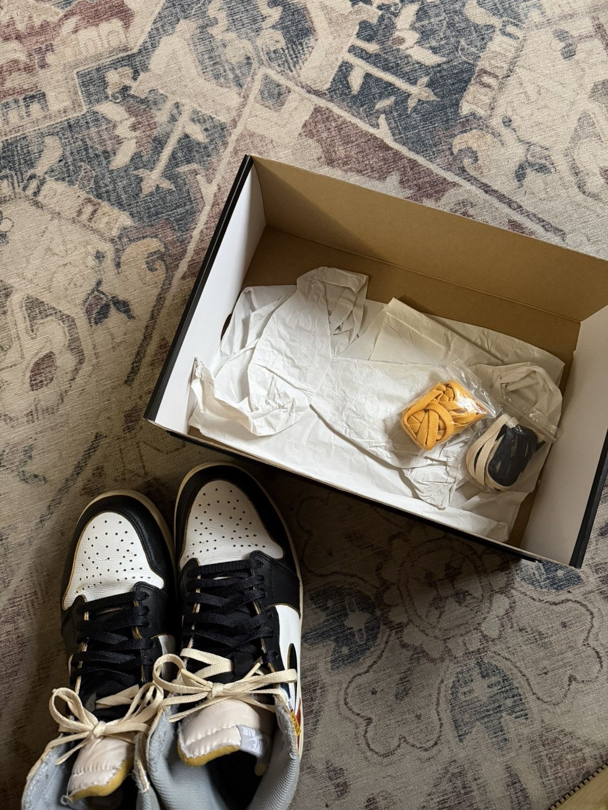 Jordan Brand × Union LA Union Jordan 1s “Black Toe” Size US 9.5 / EU 42-43 - 10 Thumbnail