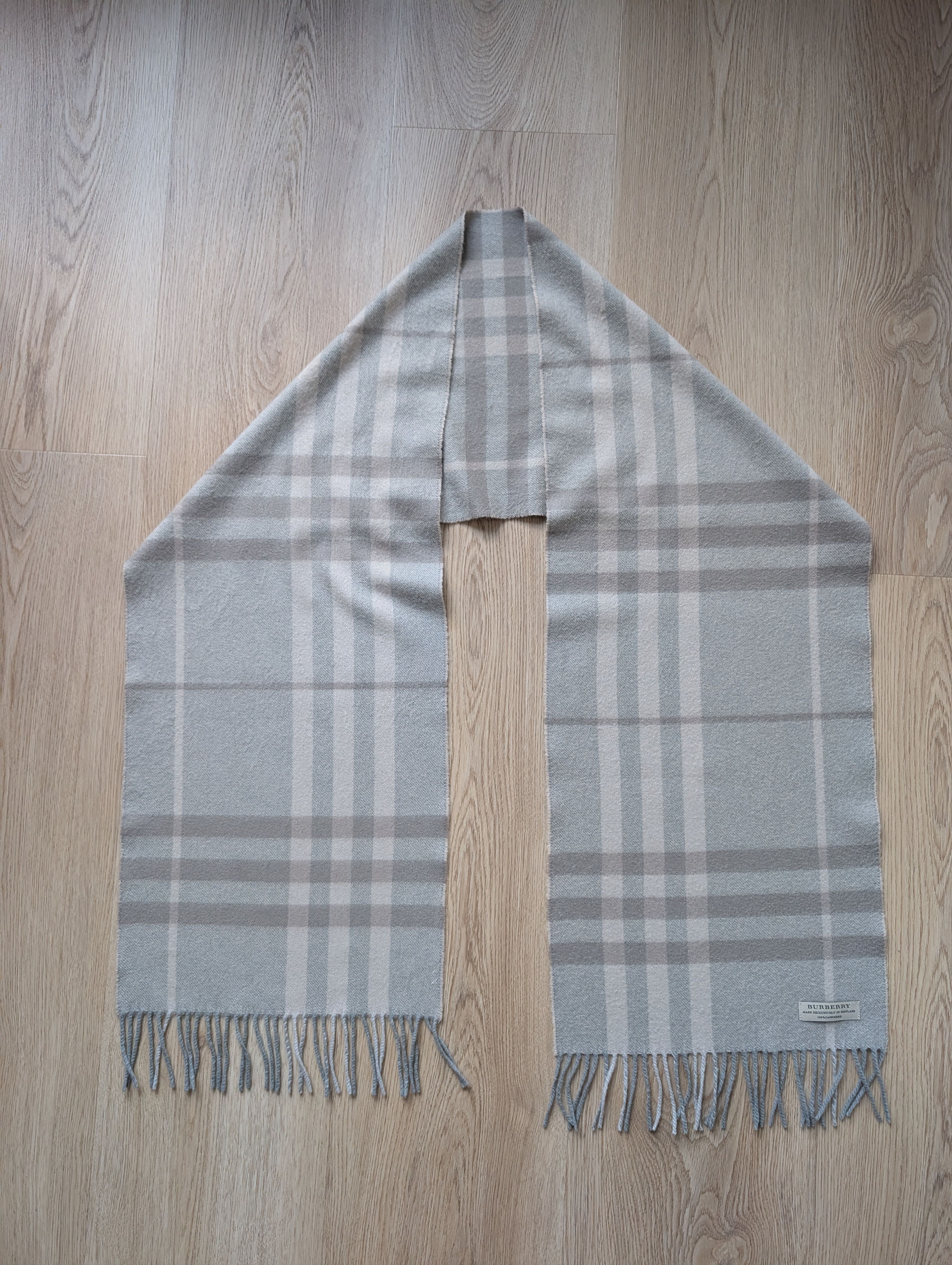 Burberry Burberry Nova Check 100% CASHMERE Scarf Scotland Size ONE SIZE - 4 Thumbnail