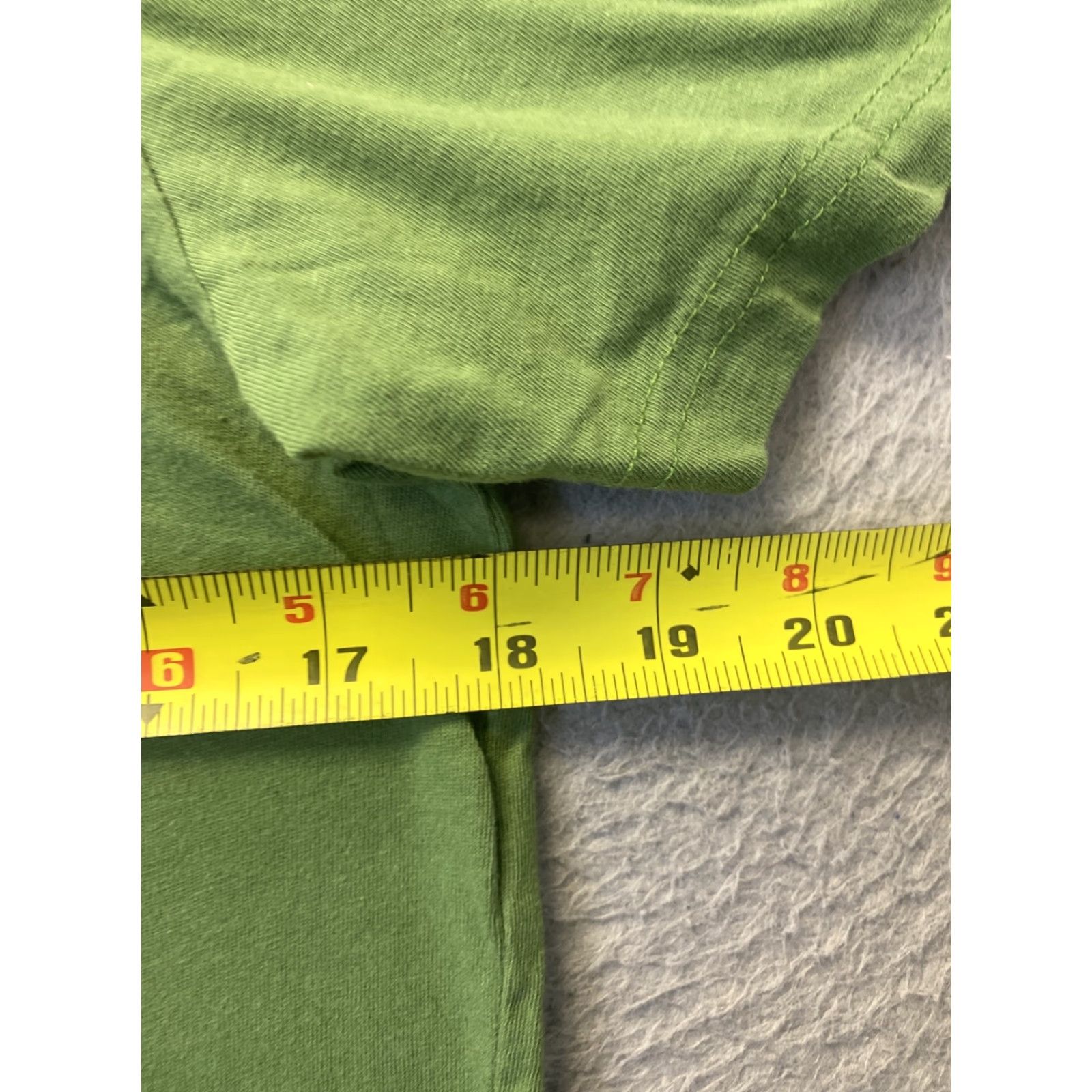 Vintage Columbia Men's T-Shirt Small Green Summer Outdoor Logo Cotton Crew Neck Size US S / EU 44-46 / 1 - 5 Thumbnail