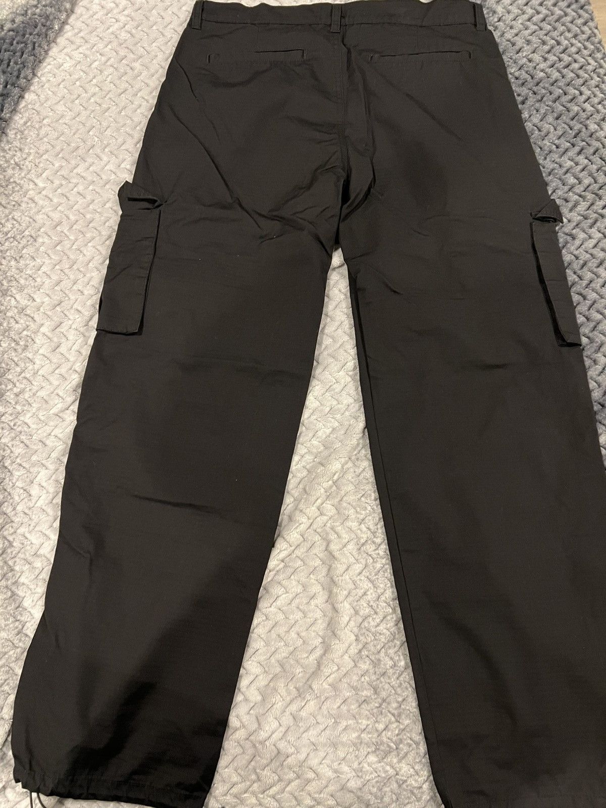 Boohoo Boohoo man cargo pants Size US 32 / EU 48 - 2 Thumbnail
