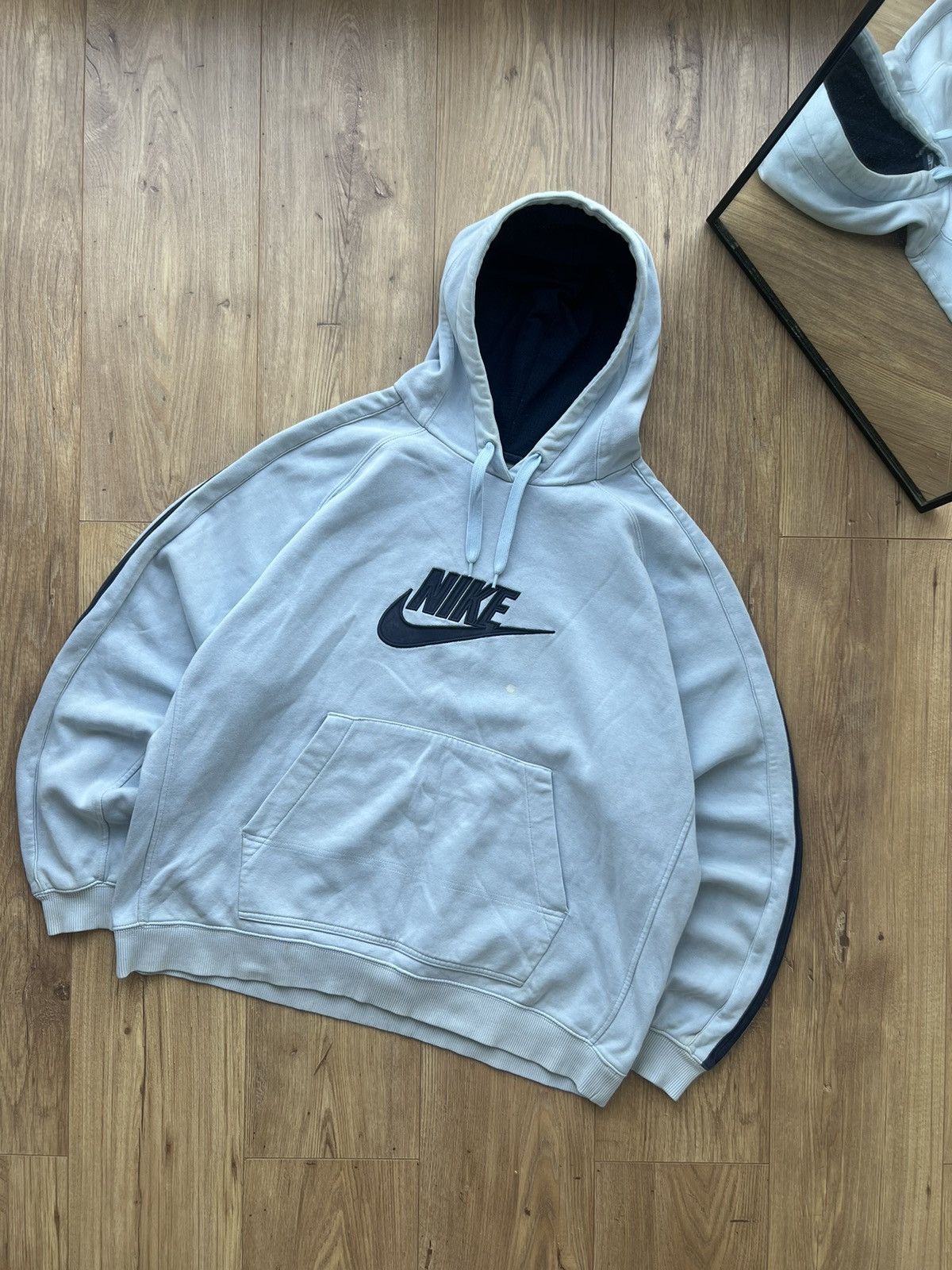 Nike 00’s NIKE SPELLOUT CENTR SWOOSH Y2K DISTRESSED HOODIE Size US XL / EU 56 / 4 - 1 Thumbnail