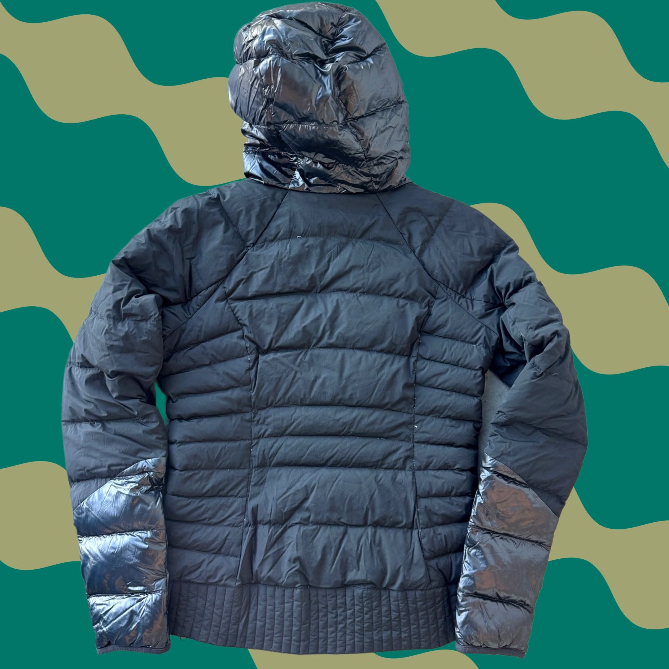 Lululemon VINTAGE Lululemon Puffer Jacket Quilted Black Gloss Pullover Hoodie Women 6 Jacket Womens Bomber Black Gloss Hoodie Jacket 6 Womens Size M / US 6-8 / IT 42-44 - 1 Thumbnail