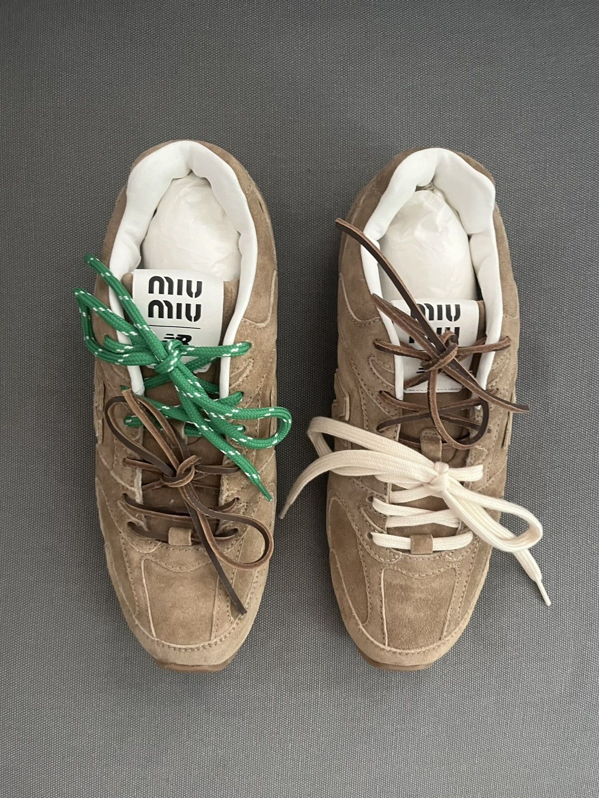 Miu Miu × New Balance New Balance x Miu Miu 530 SL Suede Sneakers Ecru Beige Size US 10 / EU 43 - 2 Thumbnail