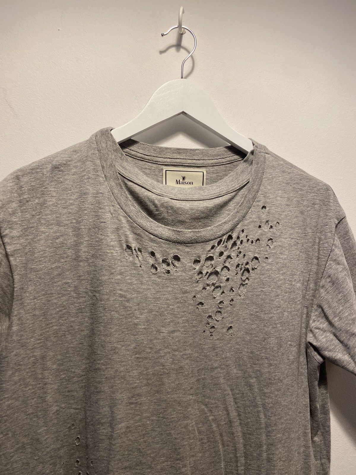 Maison MIHARA YASUHIRO Rare Maison Mihara Yasuhiro Distressed T shirt Size US M / EU 48-50 / 2 - 2 Thumbnail