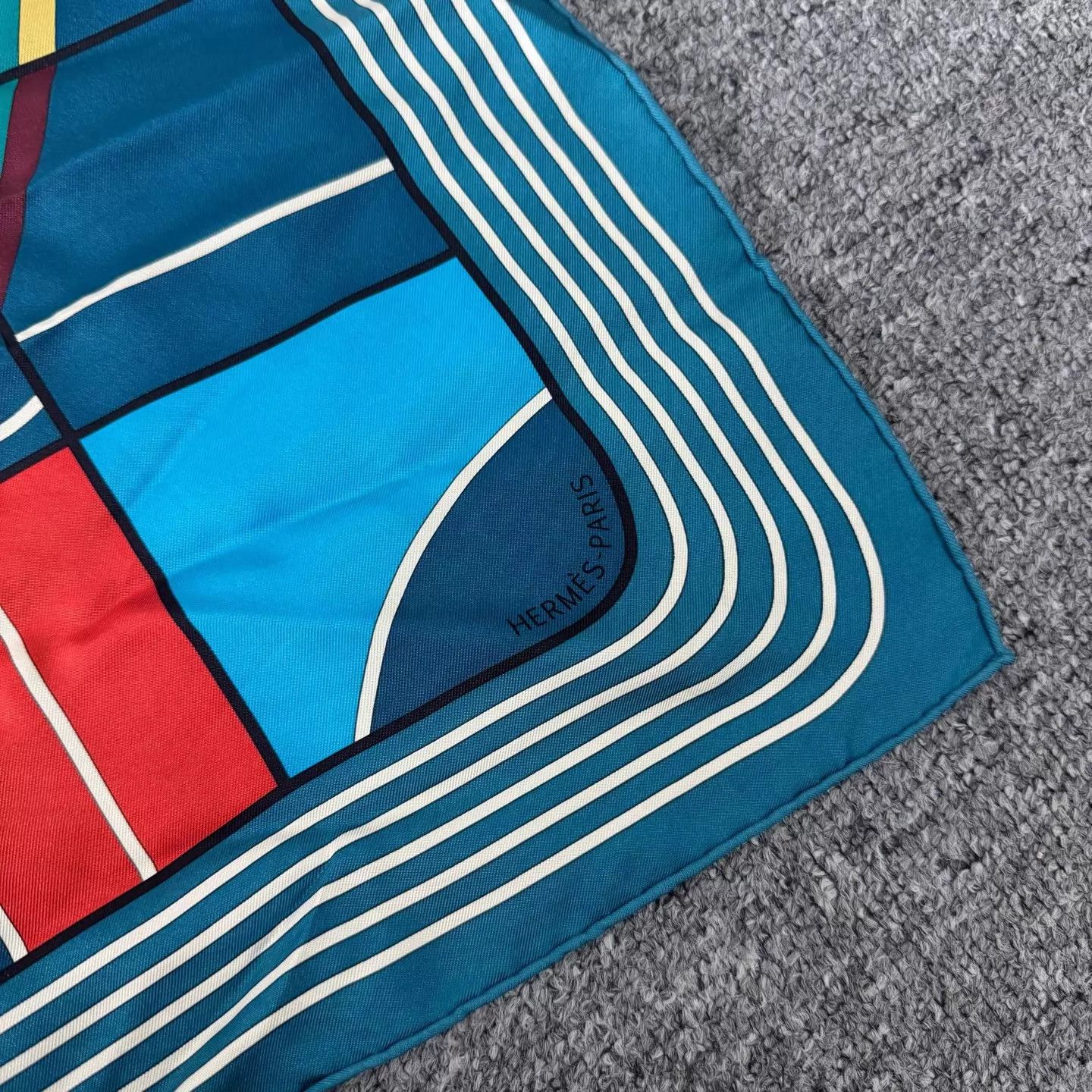 Hysteric Glamour Hermes Logo Color Block Geometric Check Silk Scarf 99 New Size ONE SIZE - 4 Thumbnail