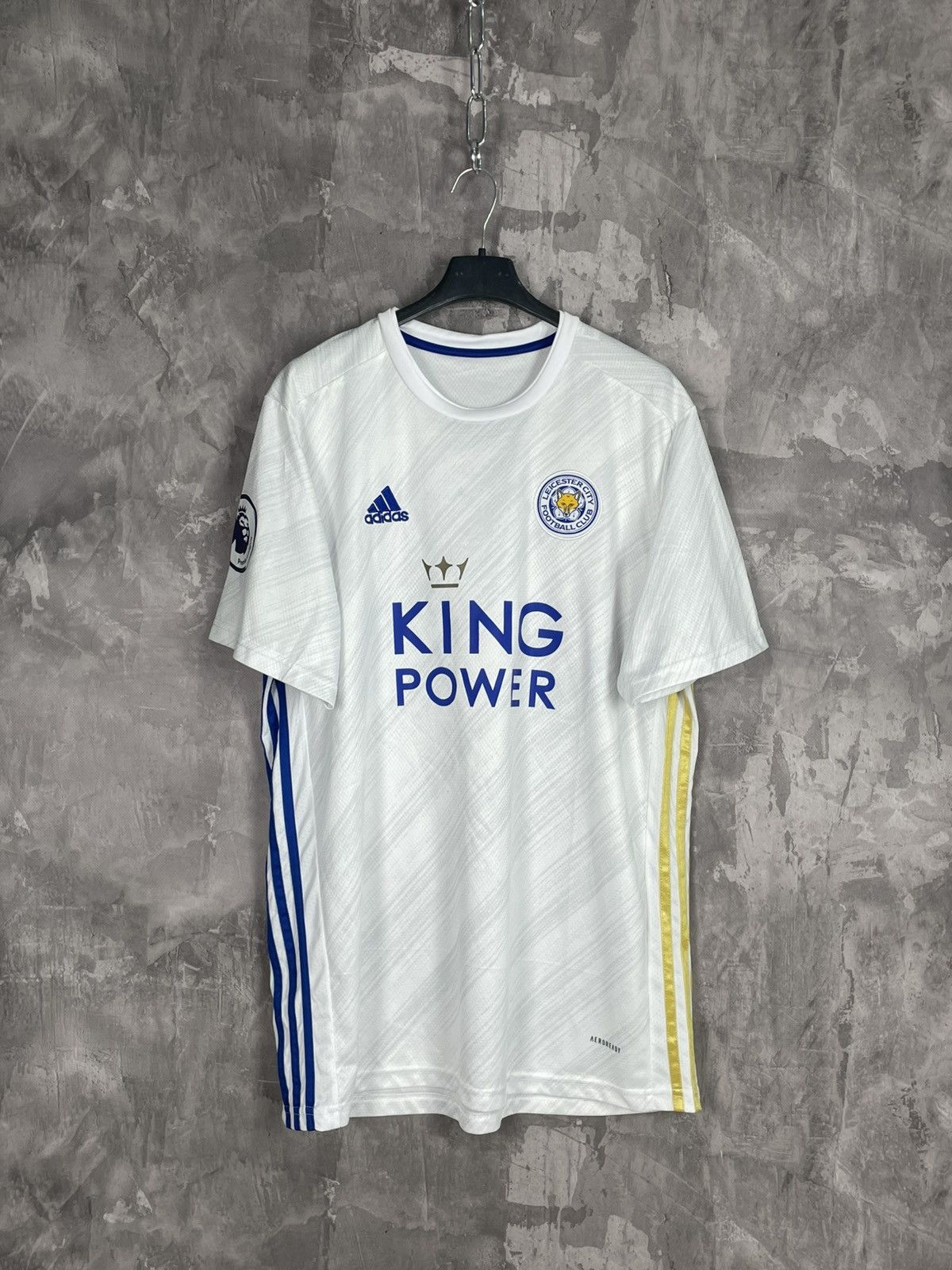 Adidas Adidas Leicester city 2019 Big Logo jersey Size US M / EU 48-50 / 2 - 1 Thumbnail