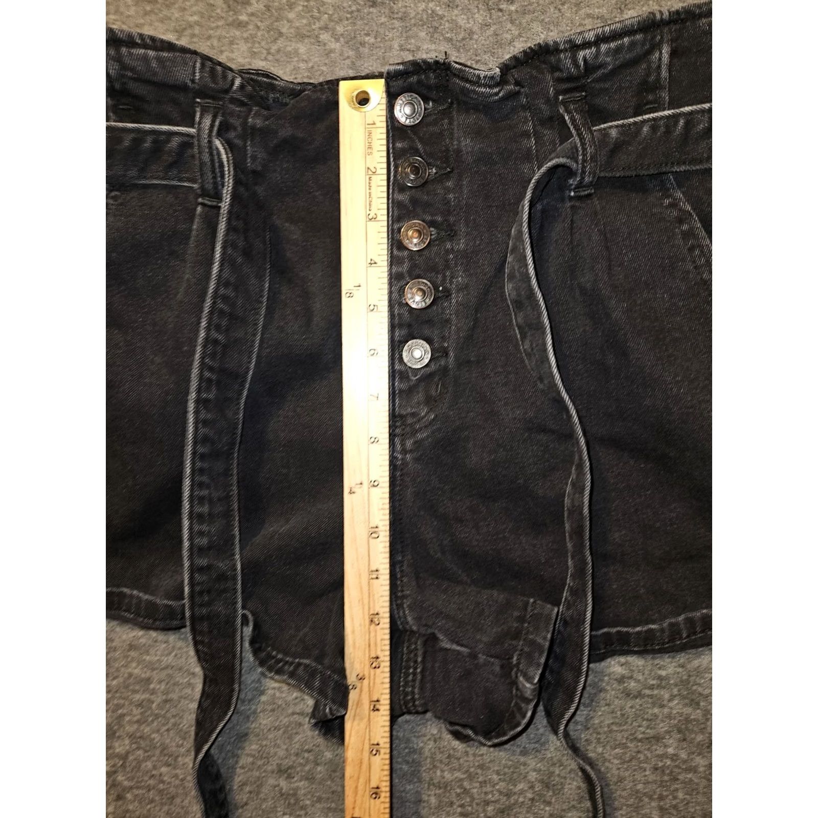 American Eagle Outfitters American Eagle Mom Shorts Women's Black Belted Button Fly Size 12 Preppy Size 34" / US 12 / IT 48 - 6 Thumbnail