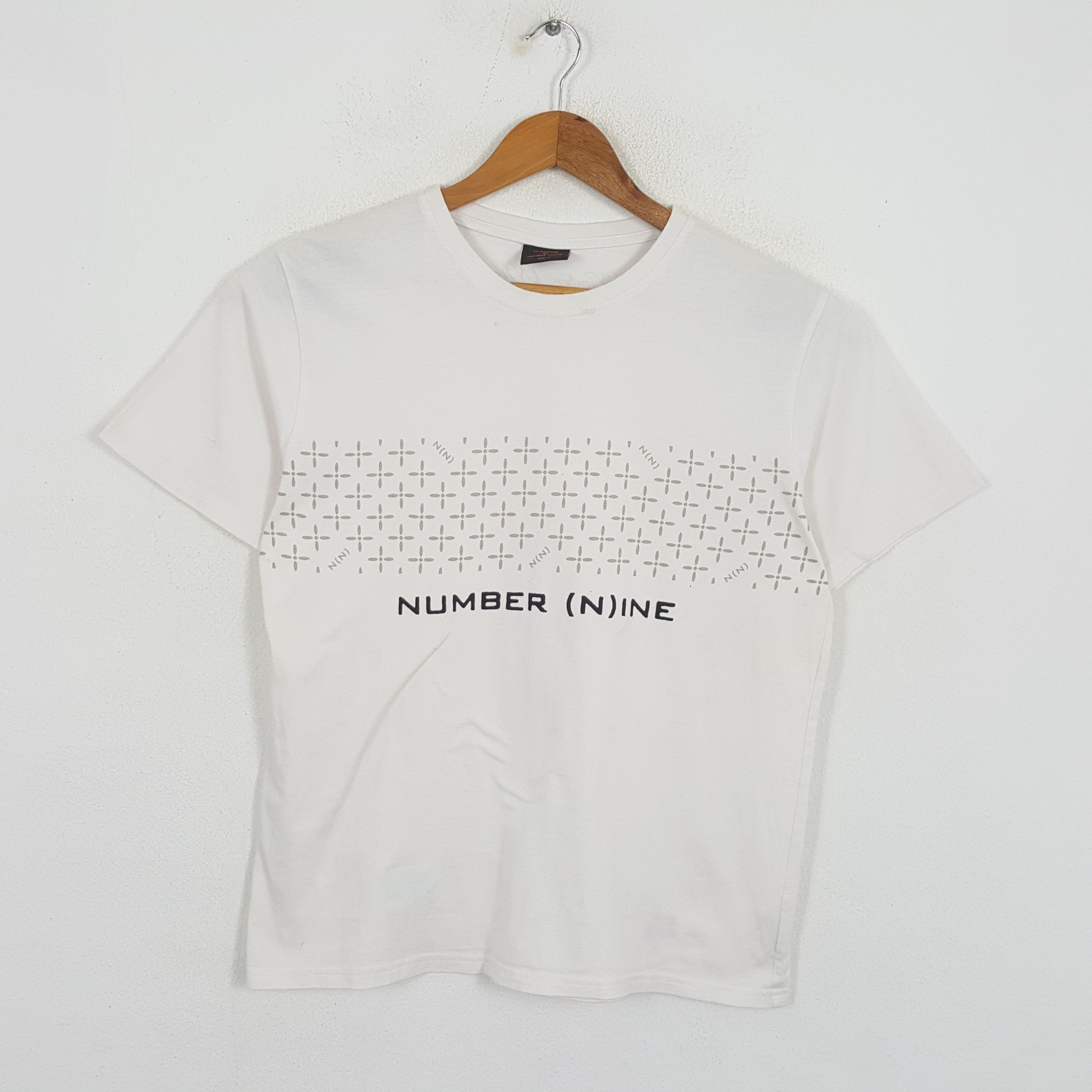 Vintage NUMBER (N)INE x MARLBORO Japanese Brand T-Shirt