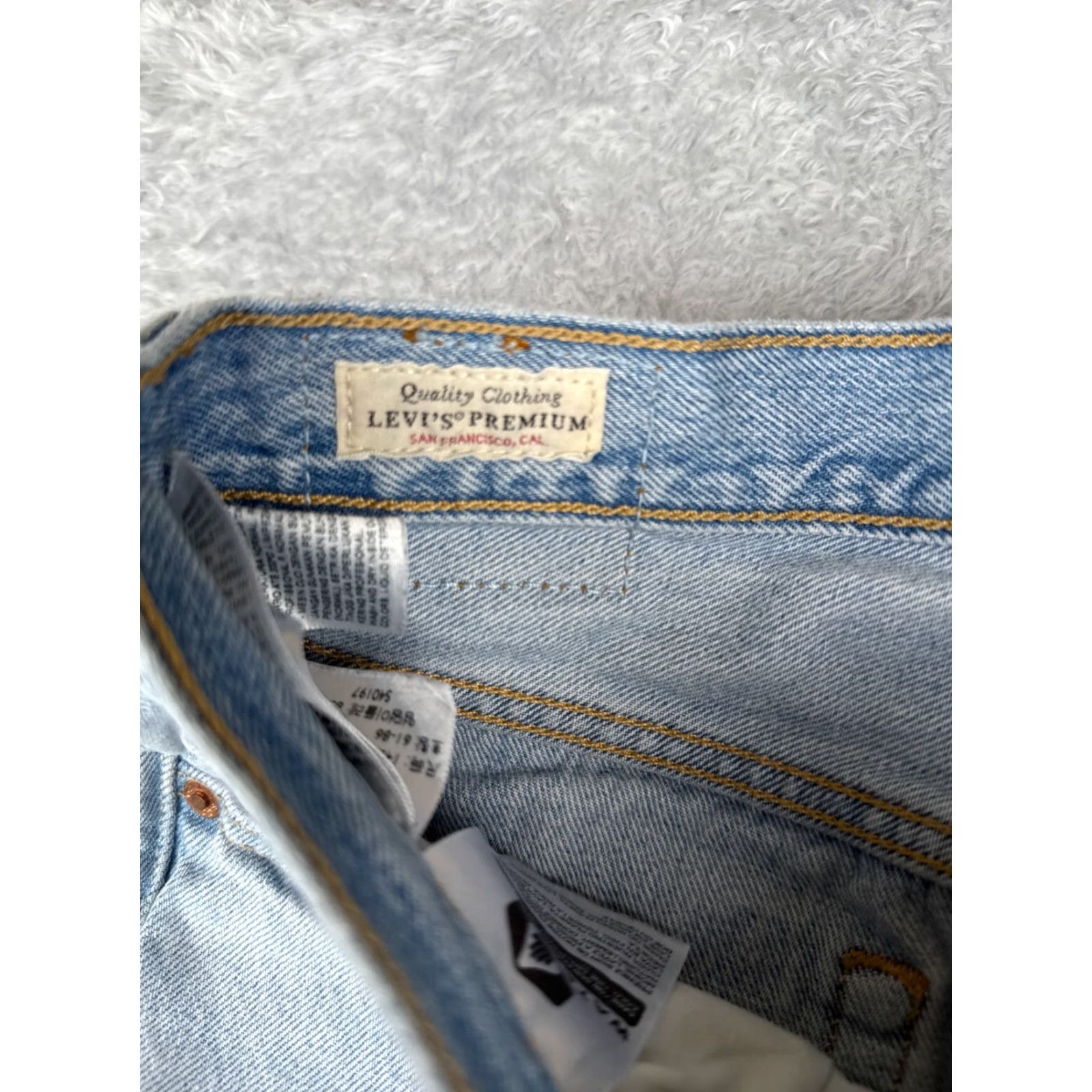 Levi's Levi's 501 XX Jeans Women Blue Denim Slim Regular 24x26 Ankle Zip Button Fly Vintage? No. 26X24 Product Line Levi's 500 Series jeans Size 42" / US 20 - 6 Thumbnail