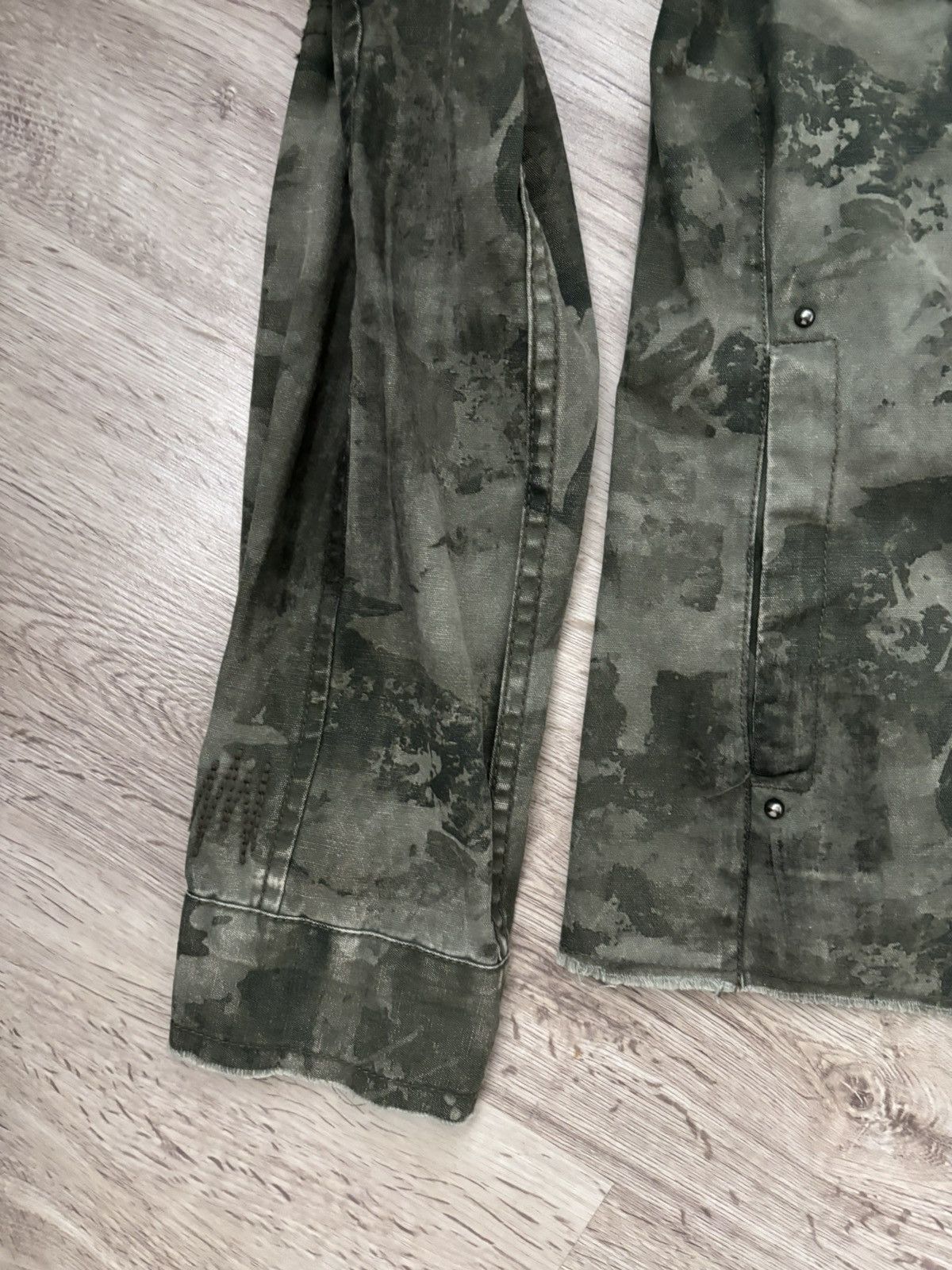 tigha Rare camo Tigha distressed jacket Size US L / EU 52-54 / 3 - 3 Thumbnail