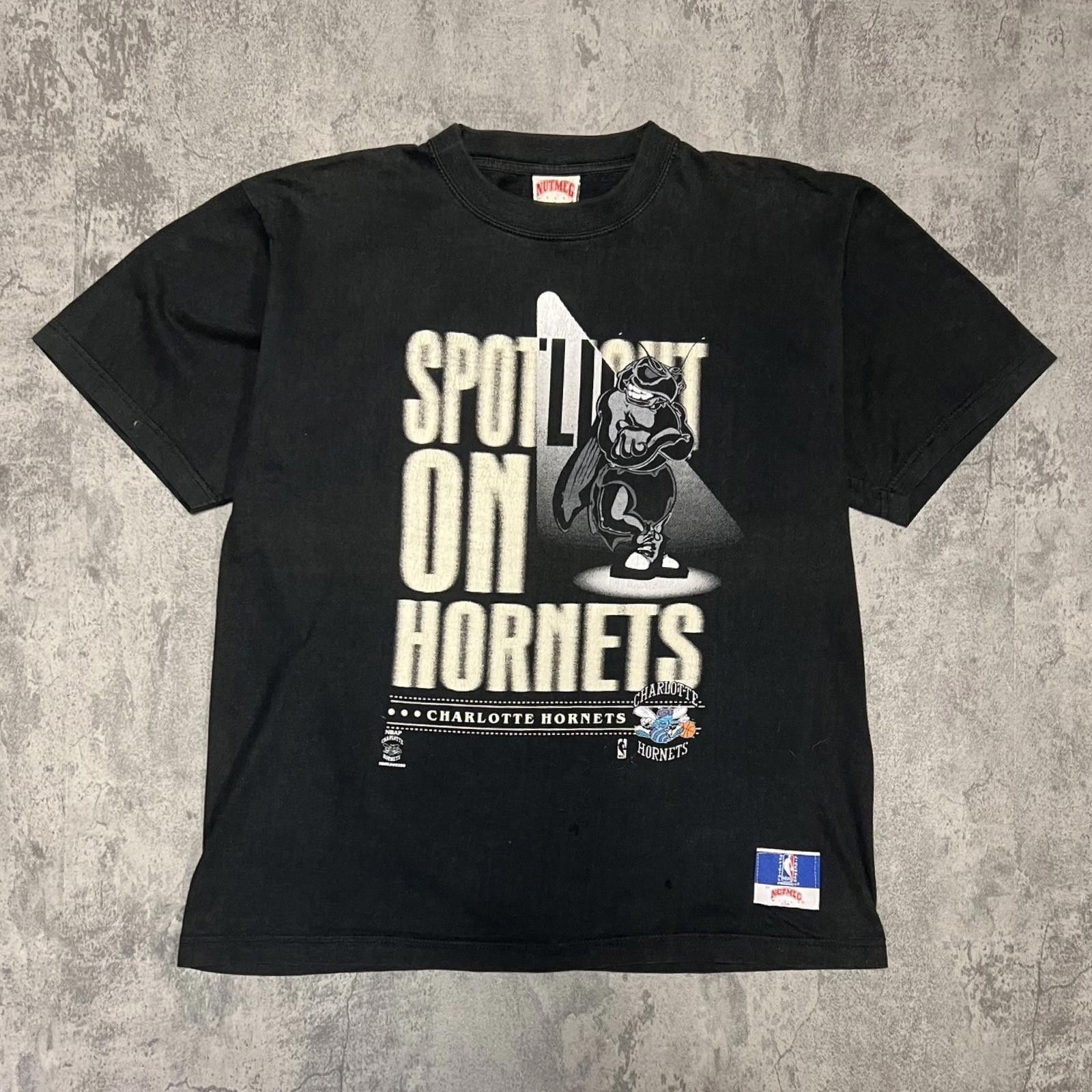 Nutmeg 90s Hornets Spotlight Tee Size US XL / EU 56 / 4 - 1 Thumbnail