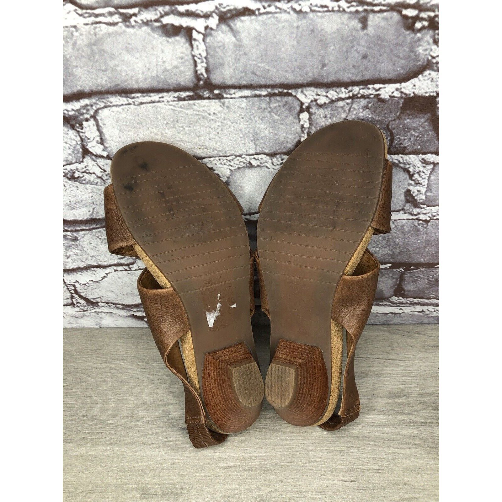 Other Ara Brown Leather Cross Strap Wooden Stacked Heel Sandals Wo Size US 8 / IT 38 - 13 Thumbnail