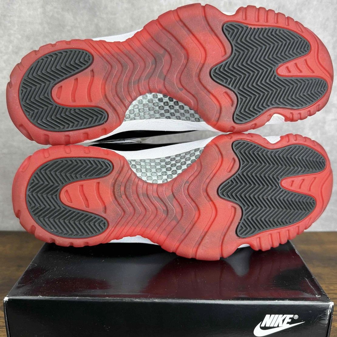 Jordan Brand Air Jordan 11 Retro Low Concord Bred AV2187-160 Men’s OG MJ Size US 11.5 / EU 44-45 - 7 Thumbnail
