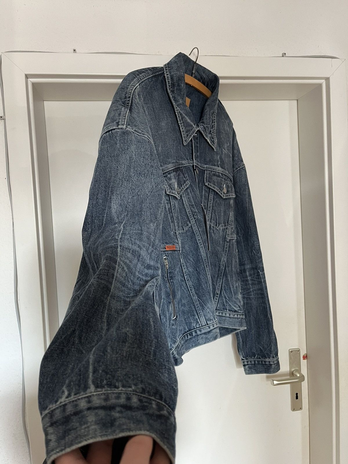 Martine Rose Martine Rose Ballon Shoulder Jeans Denim Jacket size L Size US L / EU 52-54 / 3 - 3 Thumbnail