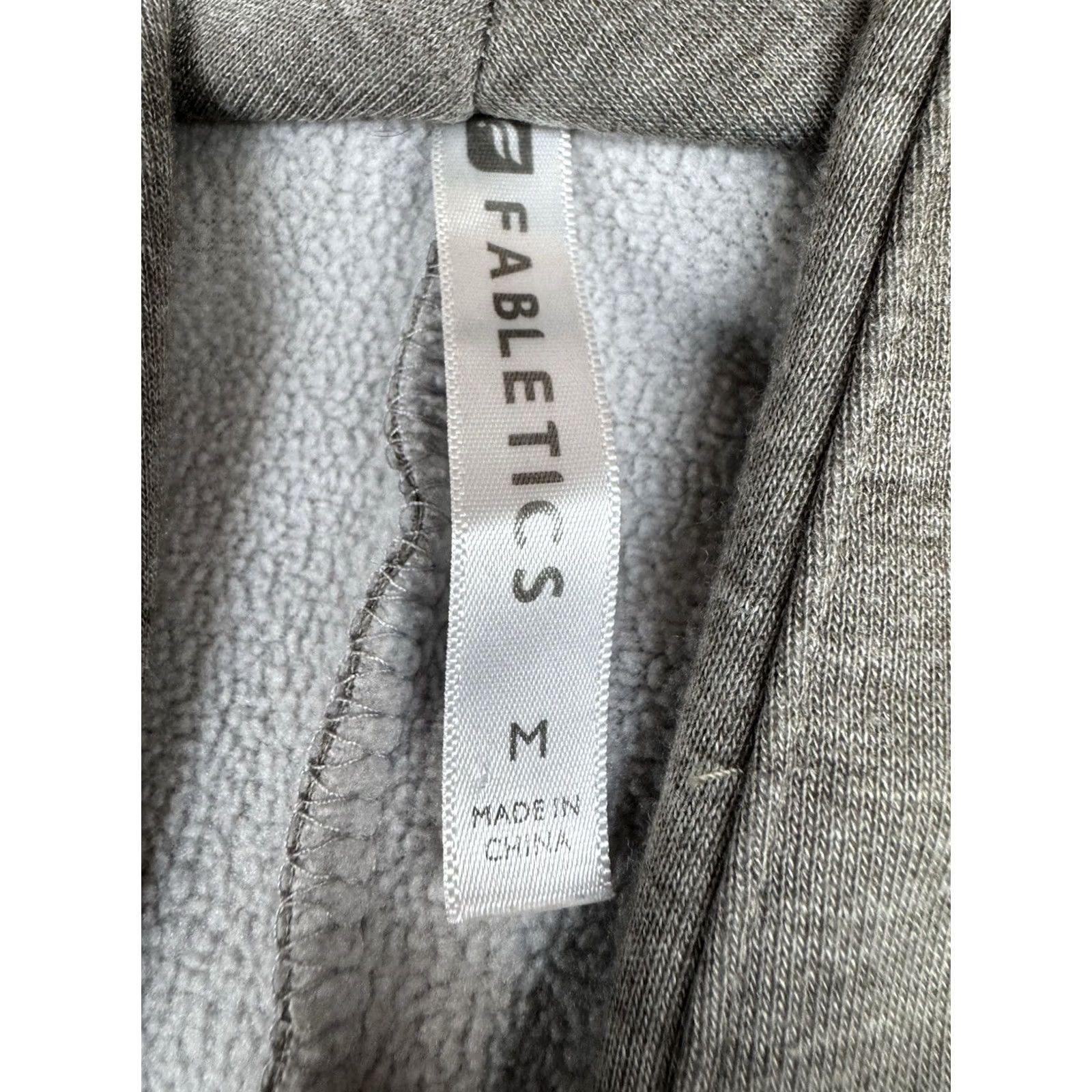 Fabletics VINTAGE Fabletics Athleisure Oversized Shawl Cardigan Sweater Cinch Gray Size Medium Size M / US 6-8 / IT 42-44 - 2 Thumbnail