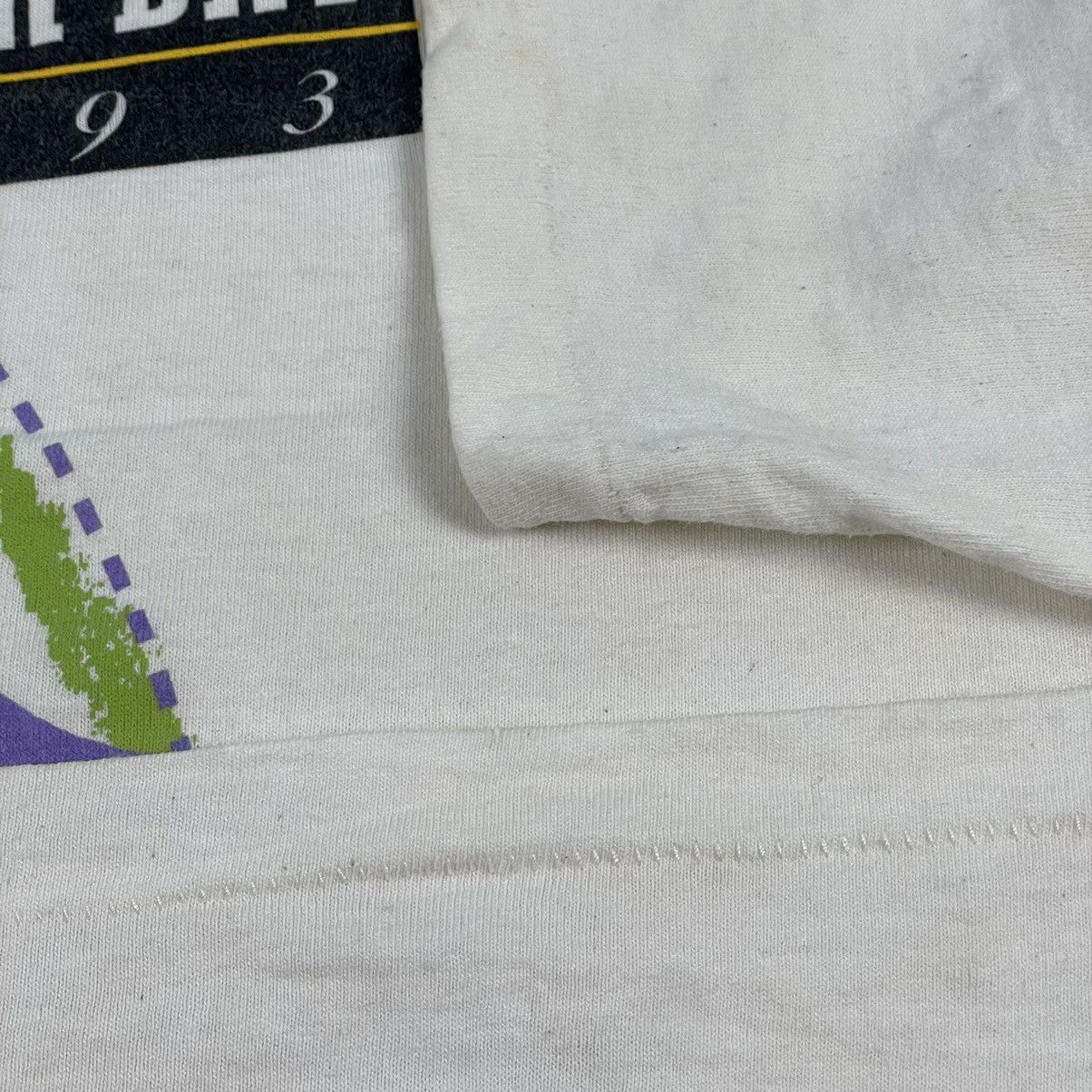 BMW Vintage 1993 Earth Day Kiwi Event Tee Size US L / EU 52-54 / 3 - 15 Thumbnail
