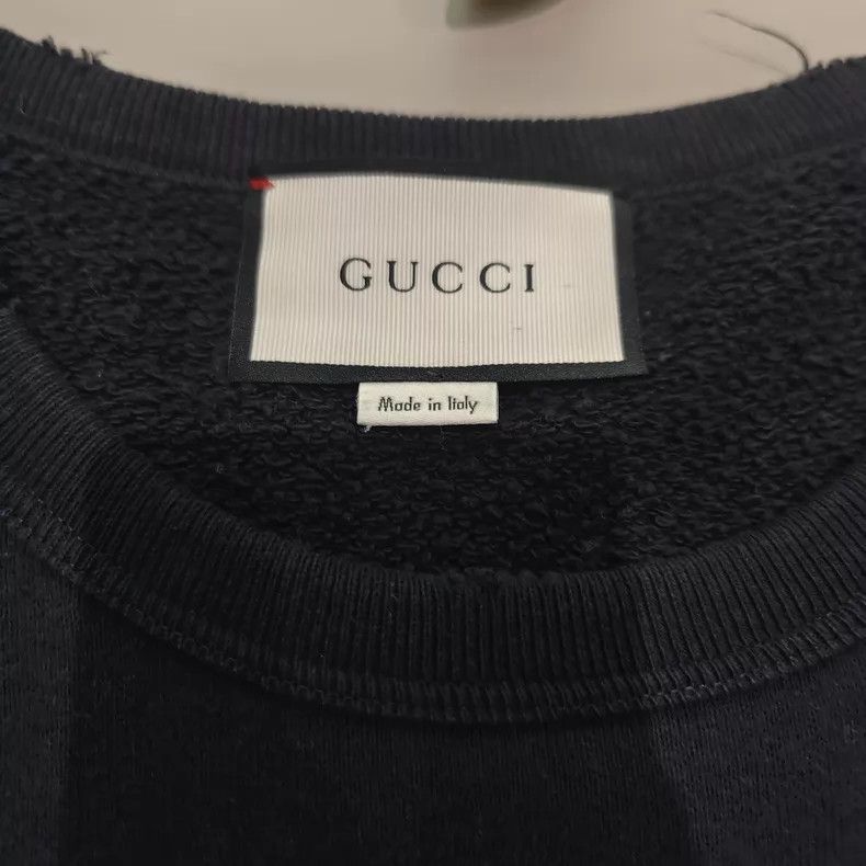 Gucci Gucci The sweatshirt is old and black. Size US M / EU 48-50 / 2 - 3 Thumbnail