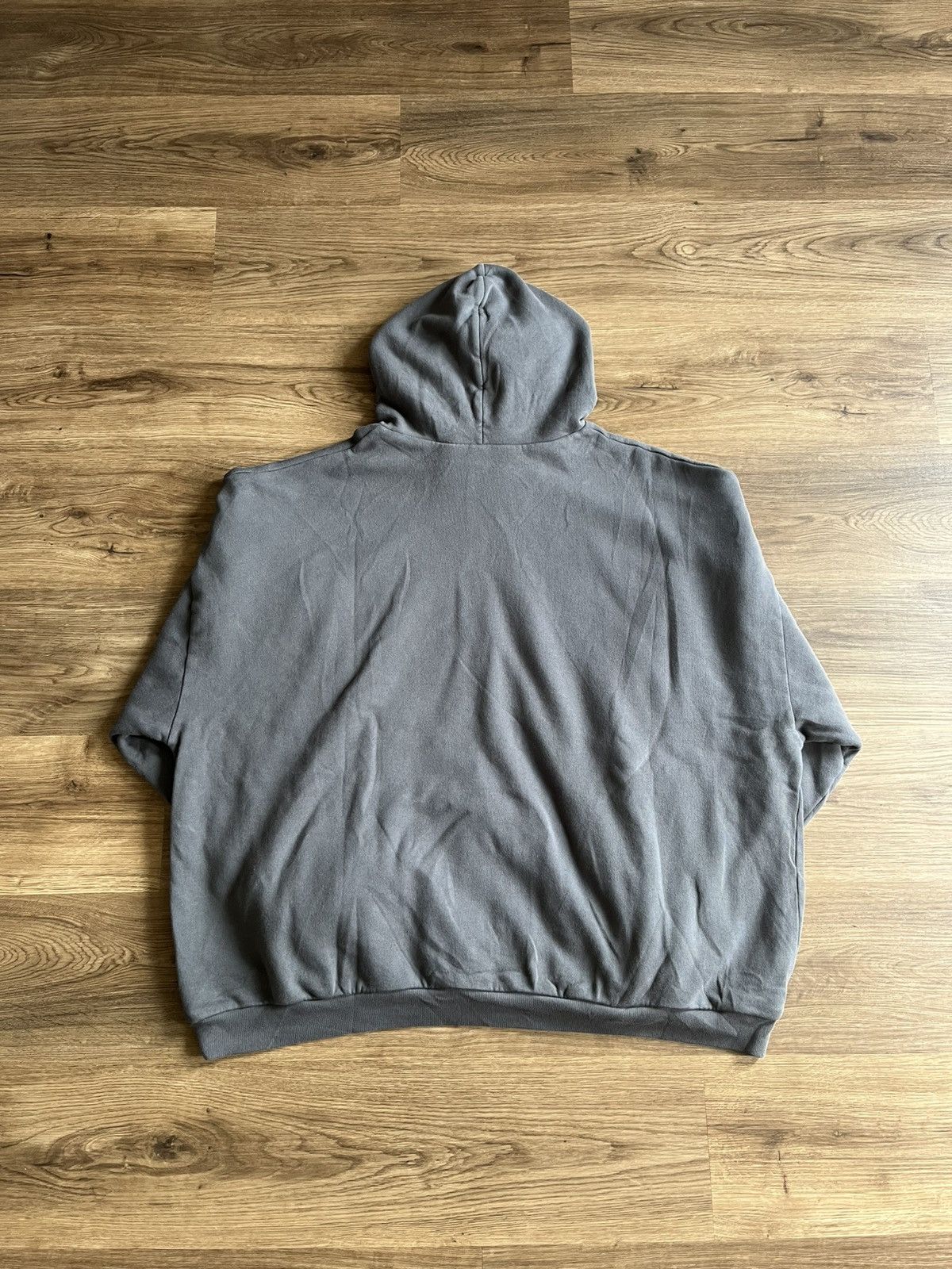 Balenciaga × Gap × Kanye West Yeezy Gap Oversized Hoodie Dark Grey Size Large (Exclusive) Size US L / EU 52-54 / 3 - 2 Thumbnail