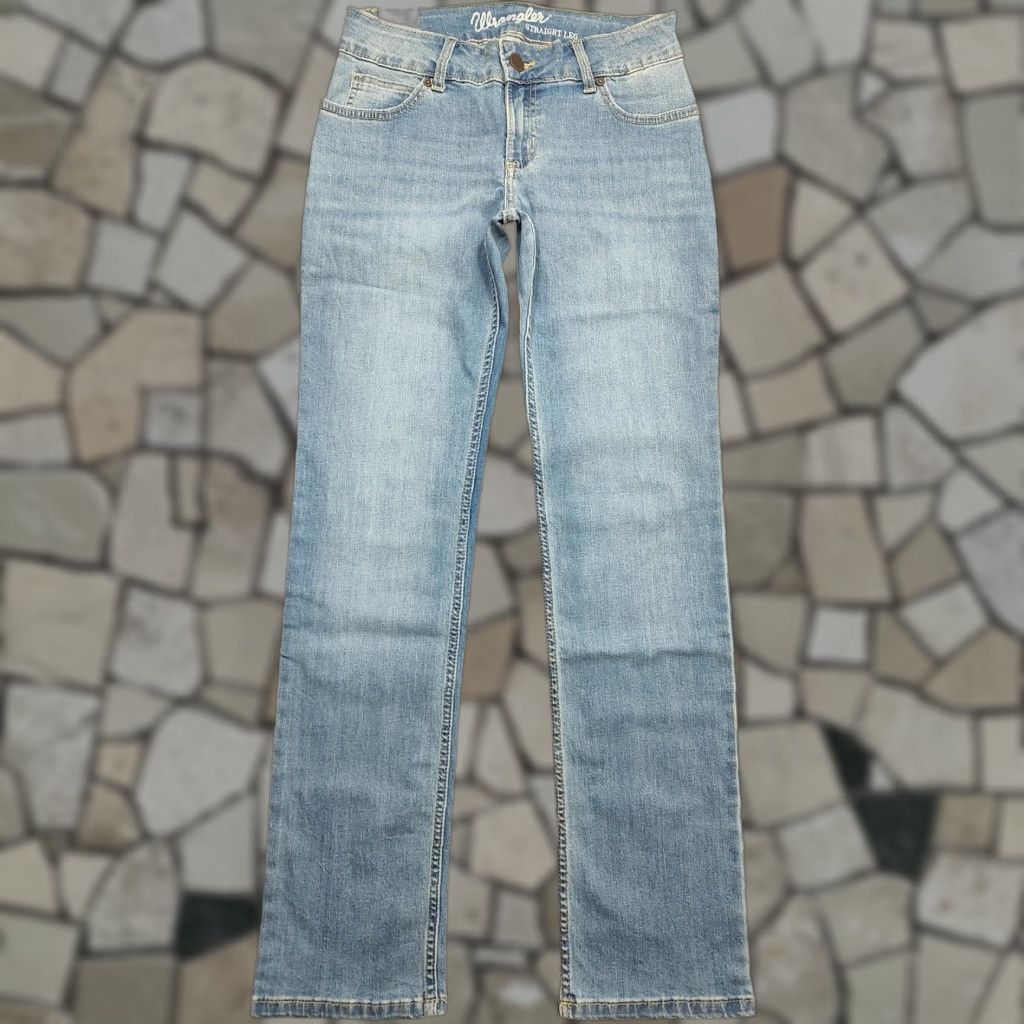 Wrangler VINTAGE Wrangler Jeans Womens 5-Pocket Straight Leg Blue Denim 28x32 Cowgirl Retro Western Womens Jeans Size 26" / US 2 / IT 38 - 1 Thumbnail