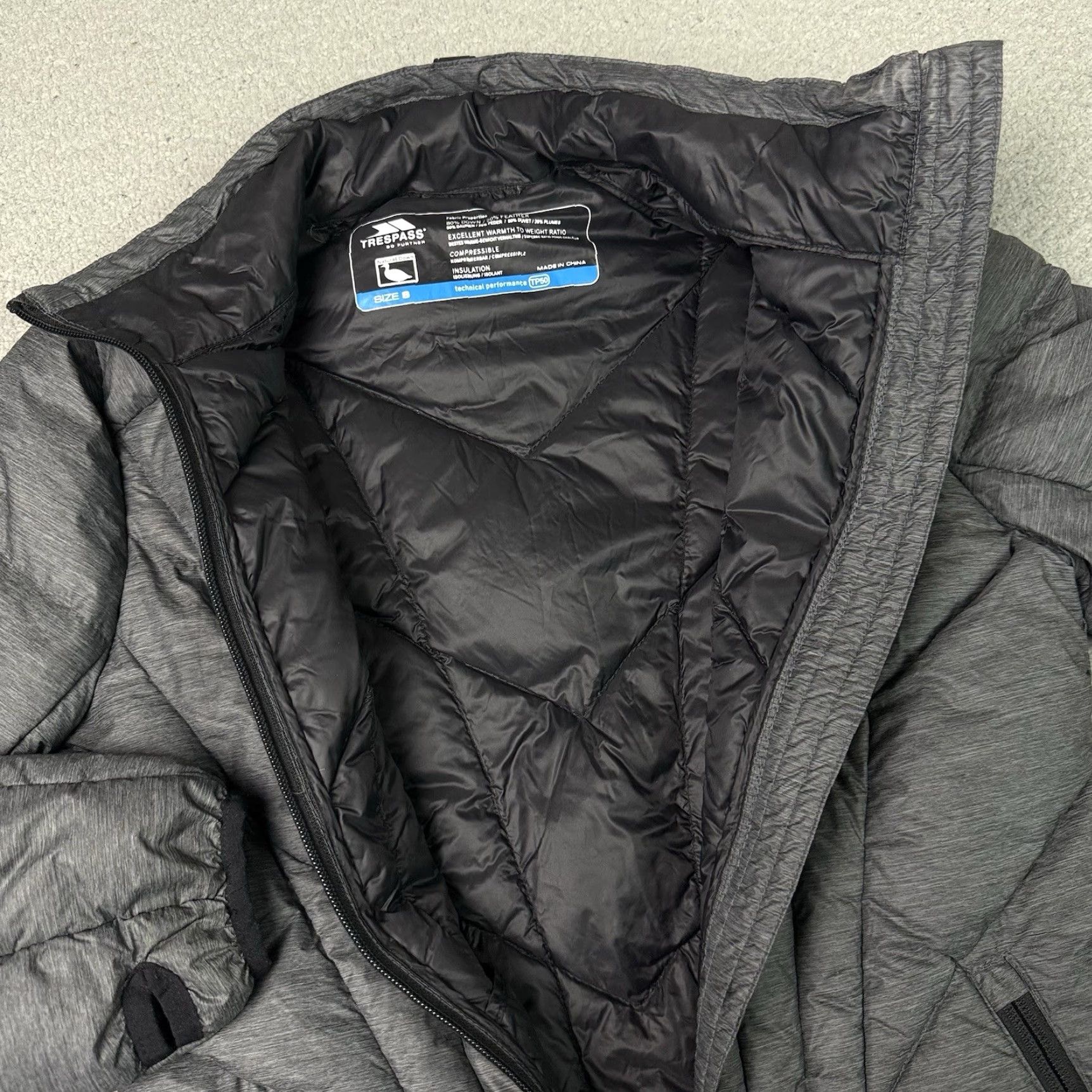 Vintage Trespass Puffer Jacket Womens S Gray Down Filled Insulated Coat Outdoor Jacket Puffer Womens Small Gray Down Filled Insulated Coat Outdoor S Size S / US 4 / IT 40 - 6 Thumbnail