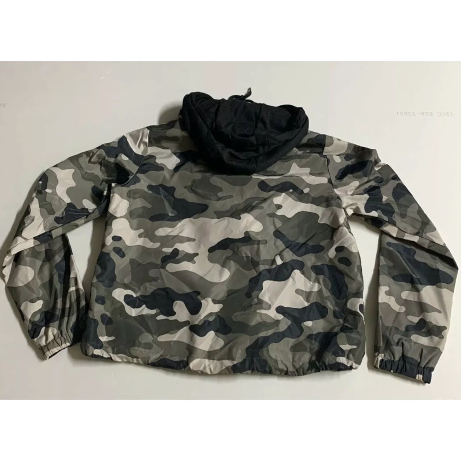 Vintage No Boundaries Camouflage Windbreaker Hoodie S Women Camo/black Jacket Zip 3-5 Pre-owned Size S / US 4 / IT 40 - 5 Thumbnail