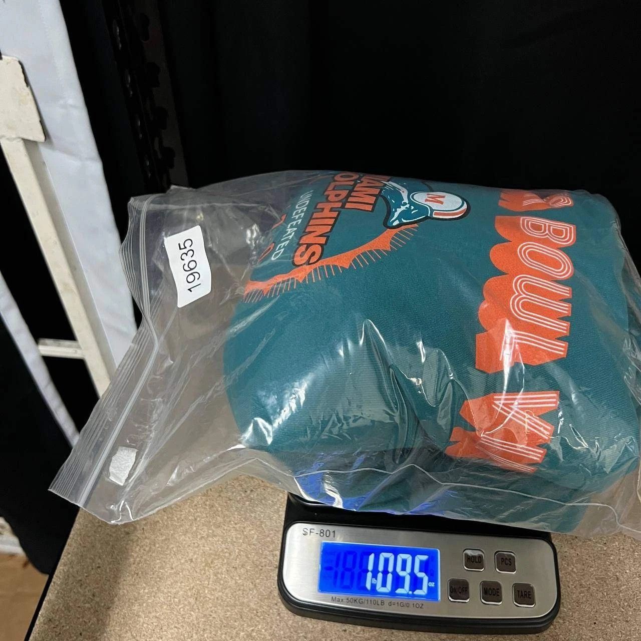 Mitchell & Ness Miami Dolphins Hoodie Men NFL Long Sleeve Pullover New M Size US M / EU 48-50 / 2 - 8 Thumbnail