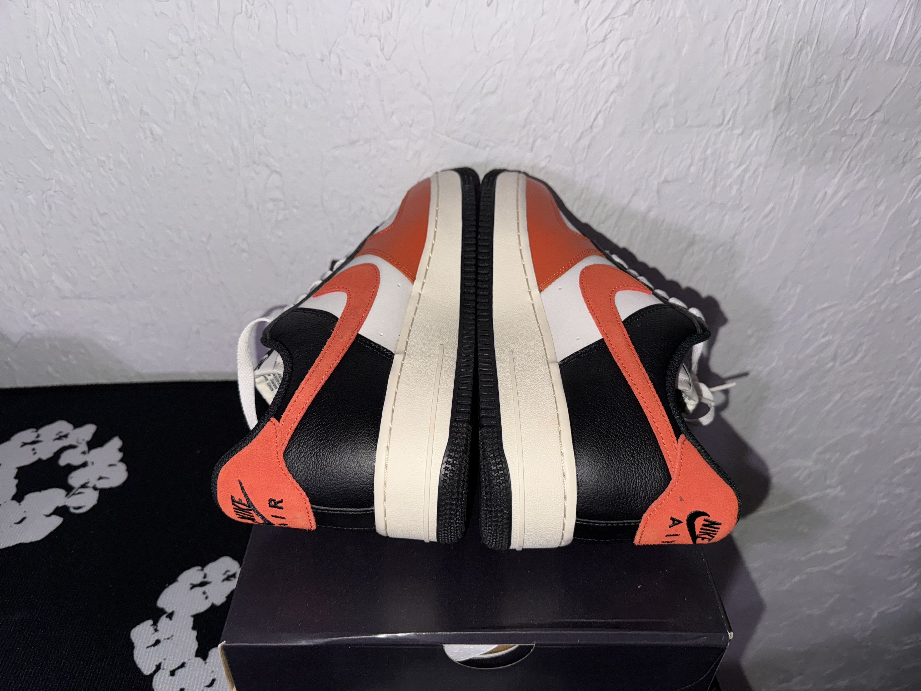 Nike US 9 - Nike Air Force One Low '07 LV8 "Vintage Coral" Black Size US 9 / EU 42 - 7 Thumbnail