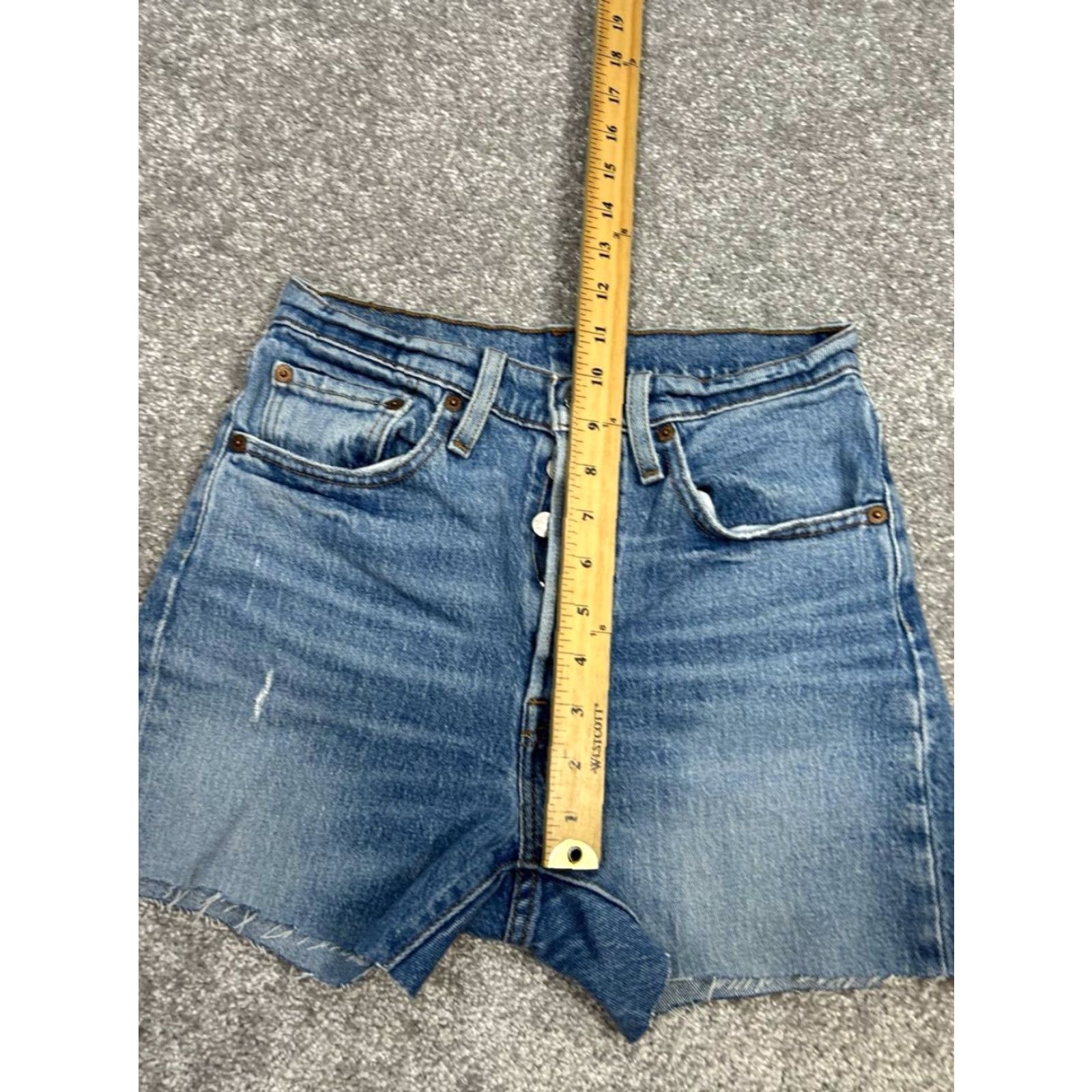 Levi's Levi's 501 Shorts Womens 26 Blue Cut Off Denim Cotton Stretch Mid Rise Raw Hem Casual Size 26" / US 2 / IT 38 - 6 Thumbnail