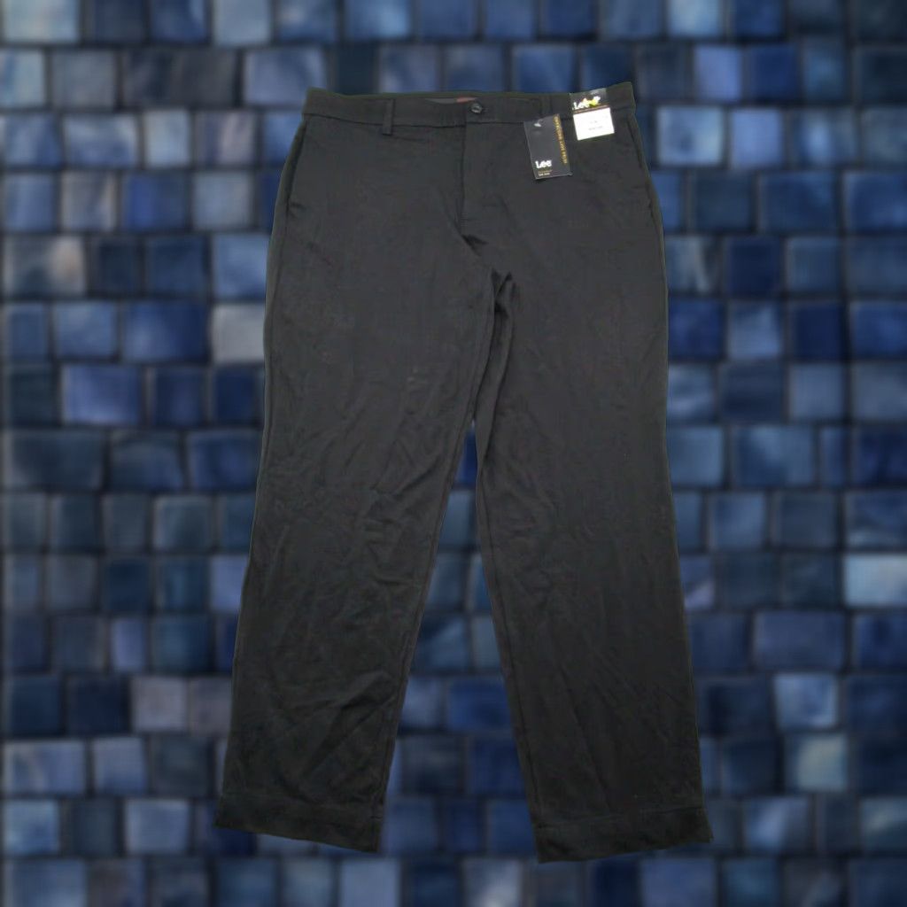 Lee Lee Relaxed Fit Straight Leg Flat Front Black Pants 18 Plus Size Womens Size 40" / US 18 - 1 Thumbnail