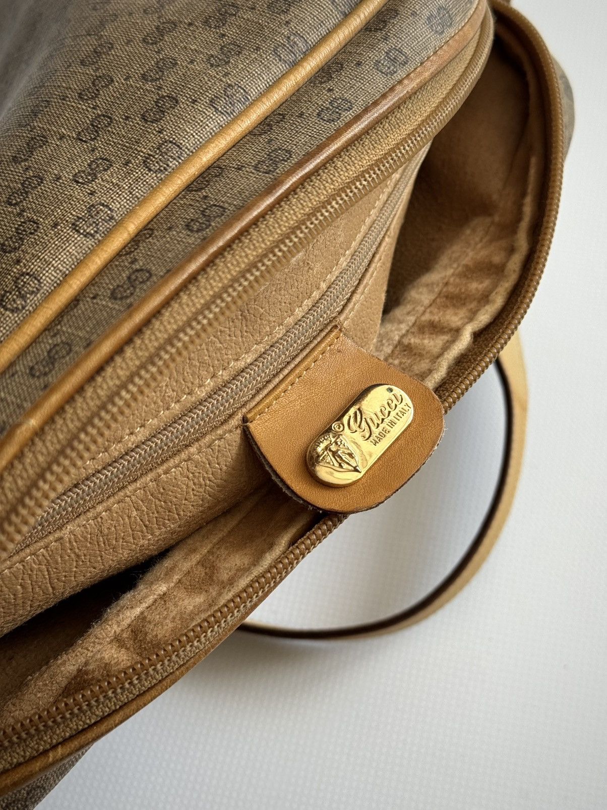 Gucci Vintage Gucci Micro GG Supreme PVC Shoulder Bag Size ONE SIZE - 11 Thumbnail