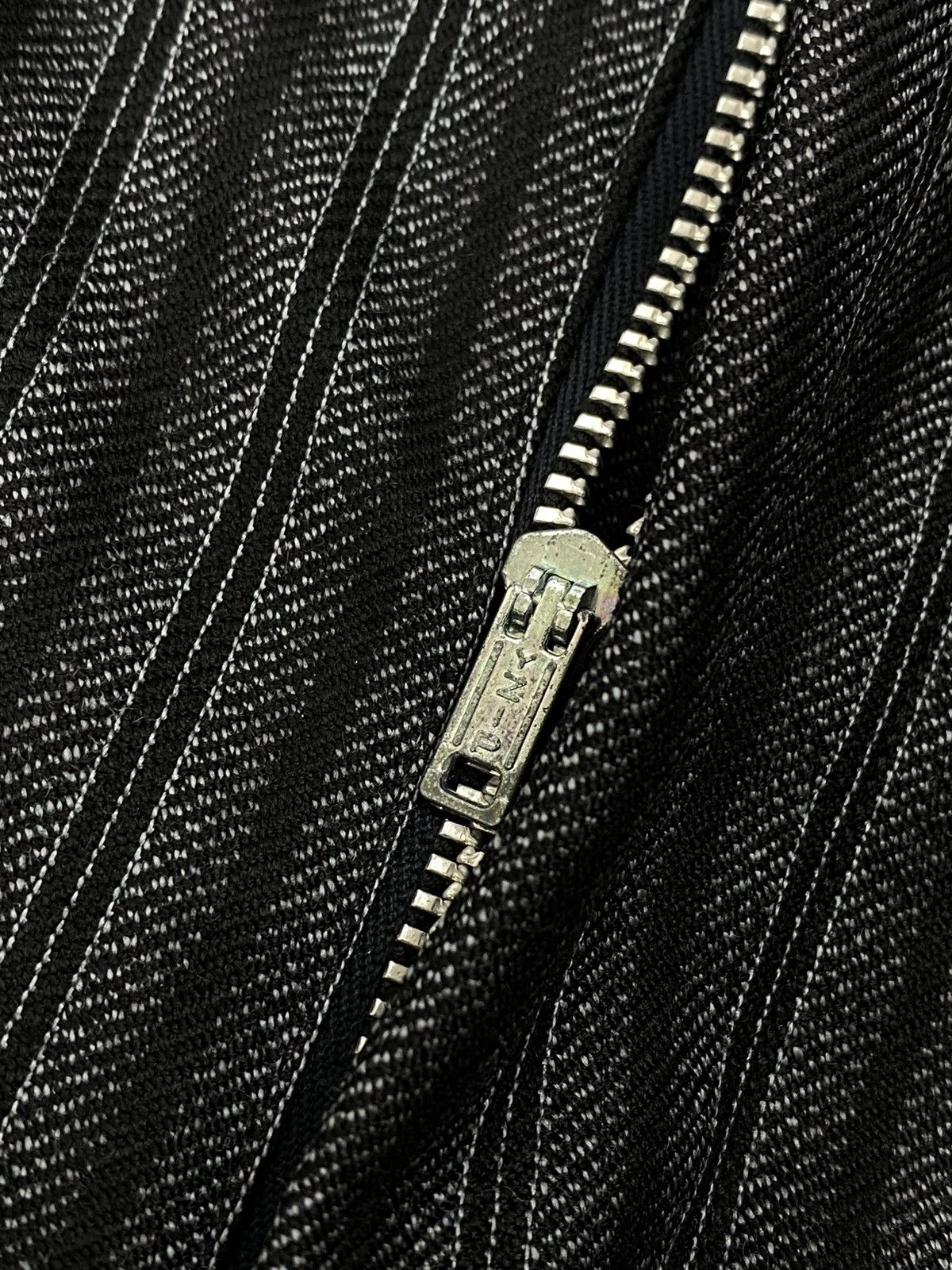Japanese Brand 💸SOLD P4YP4I💸 Japanese Stripe Pants Pleated Trouser Size US 34 / EU 50 - 14 Thumbnail