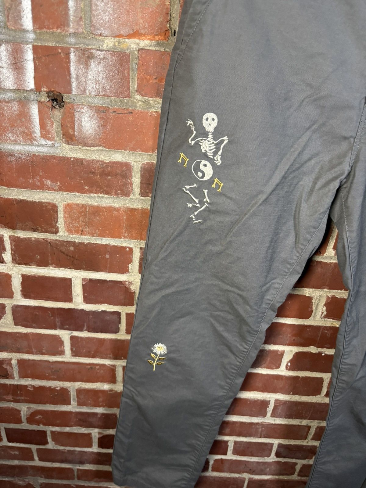 Roark Roark Porter 3.0 Embroidered Chino Skeleton Men 34 R 35x31.5 Size US 34 / EU 50 - 3 Thumbnail