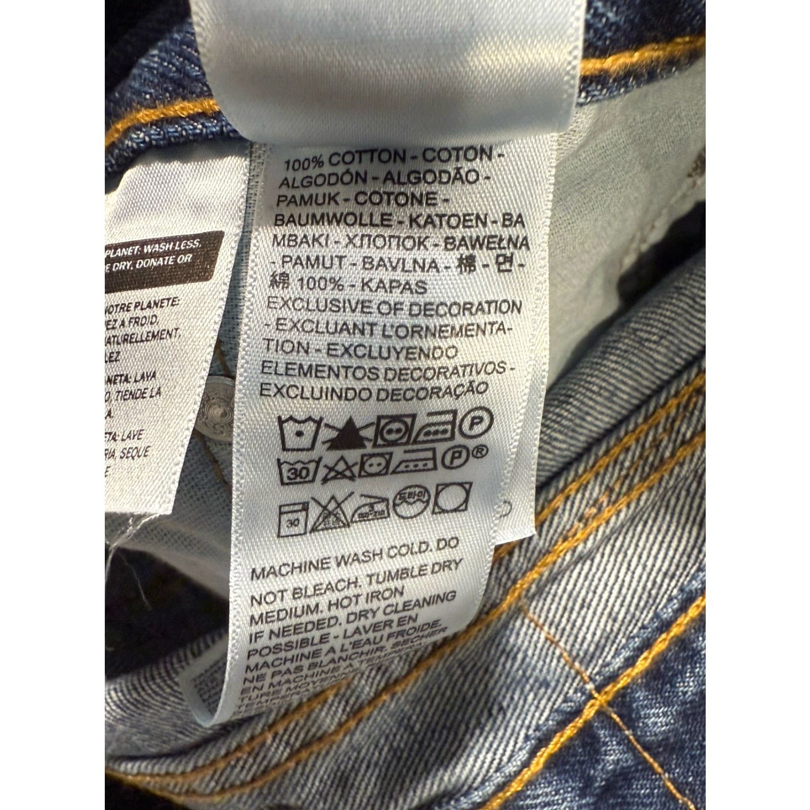 Levi's VINTAGE Levi's 505 Jeans Men Regular Fit 42x32 Straight Leg Denim Medium Wash Blue Size US 42 / EU 58 - 8 Thumbnail