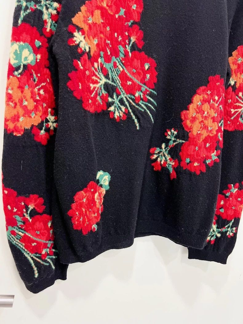 Gucci Gucci Black sweater colorful floral pattern cashmere long s Size S / US 4 / IT 40 - 4 Thumbnail