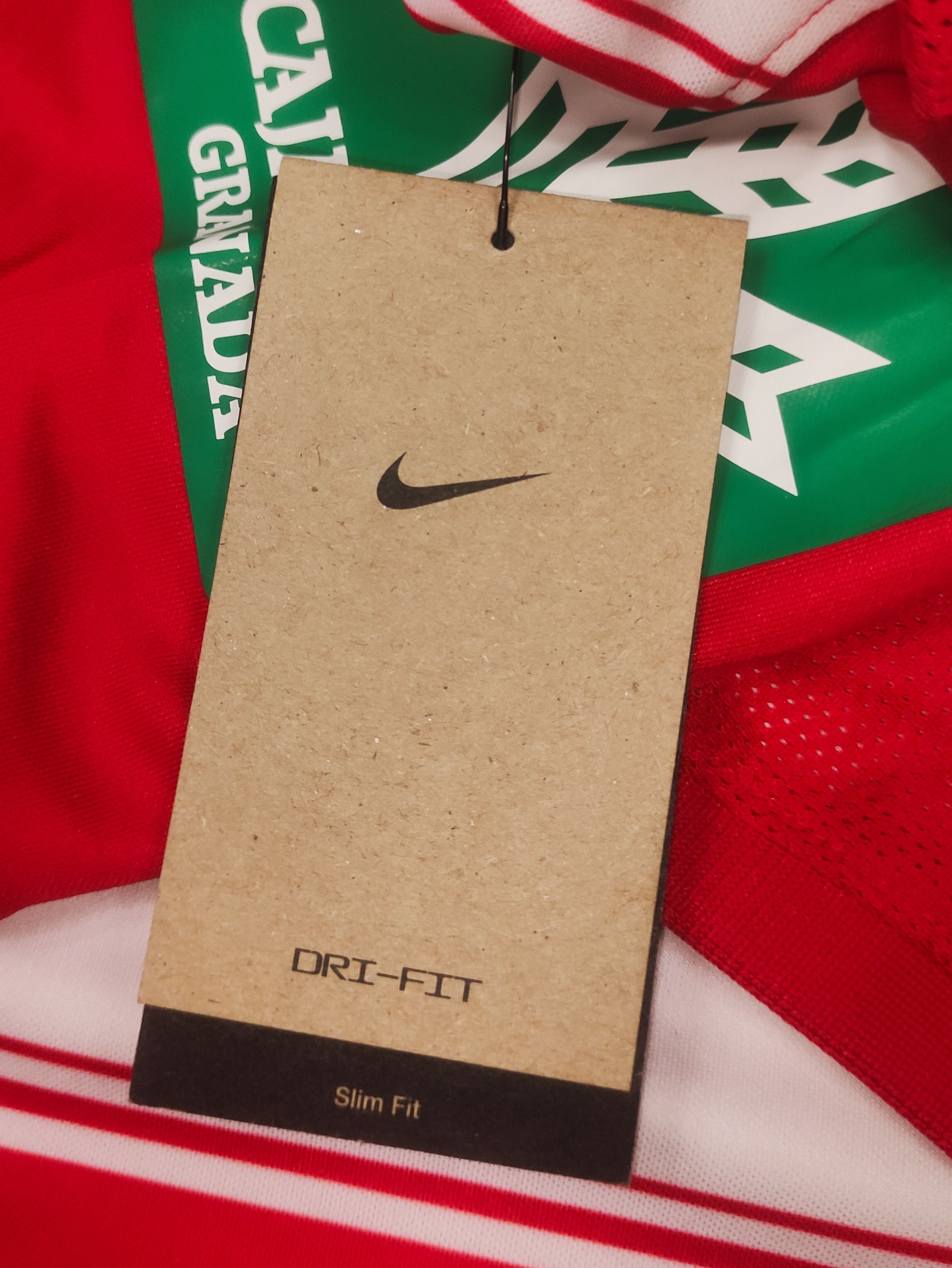 Nike BNWT Granada CF 2021 2022 Nike Home Shirt Size US S / EU 44-46 / 1 - 12 Thumbnail