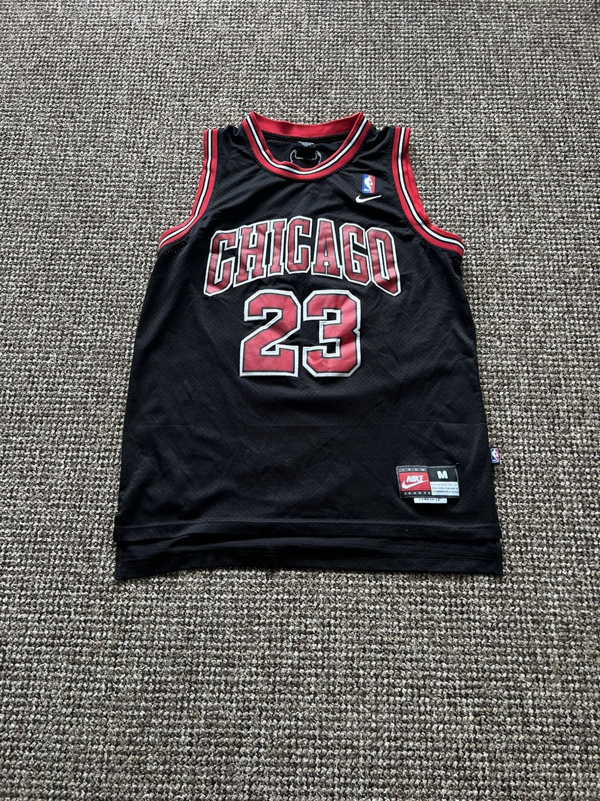 NBA Vintage Nike Chicago Bulls Jersey #23 Jordan NBA Tank Top Size US M / EU 48-50 / 2 - 3 Thumbnail