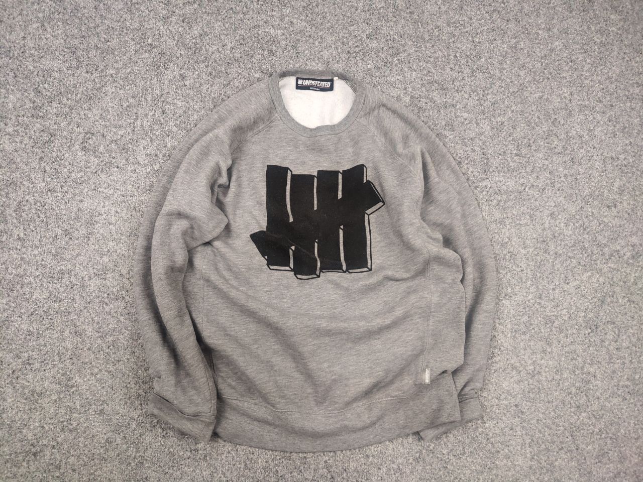 Undefeated Undefeated Vintage Big 5 Strikers logo Crew chek Sweatshirt Size US M / EU 48-50 / 2 - 2 Thumbnail