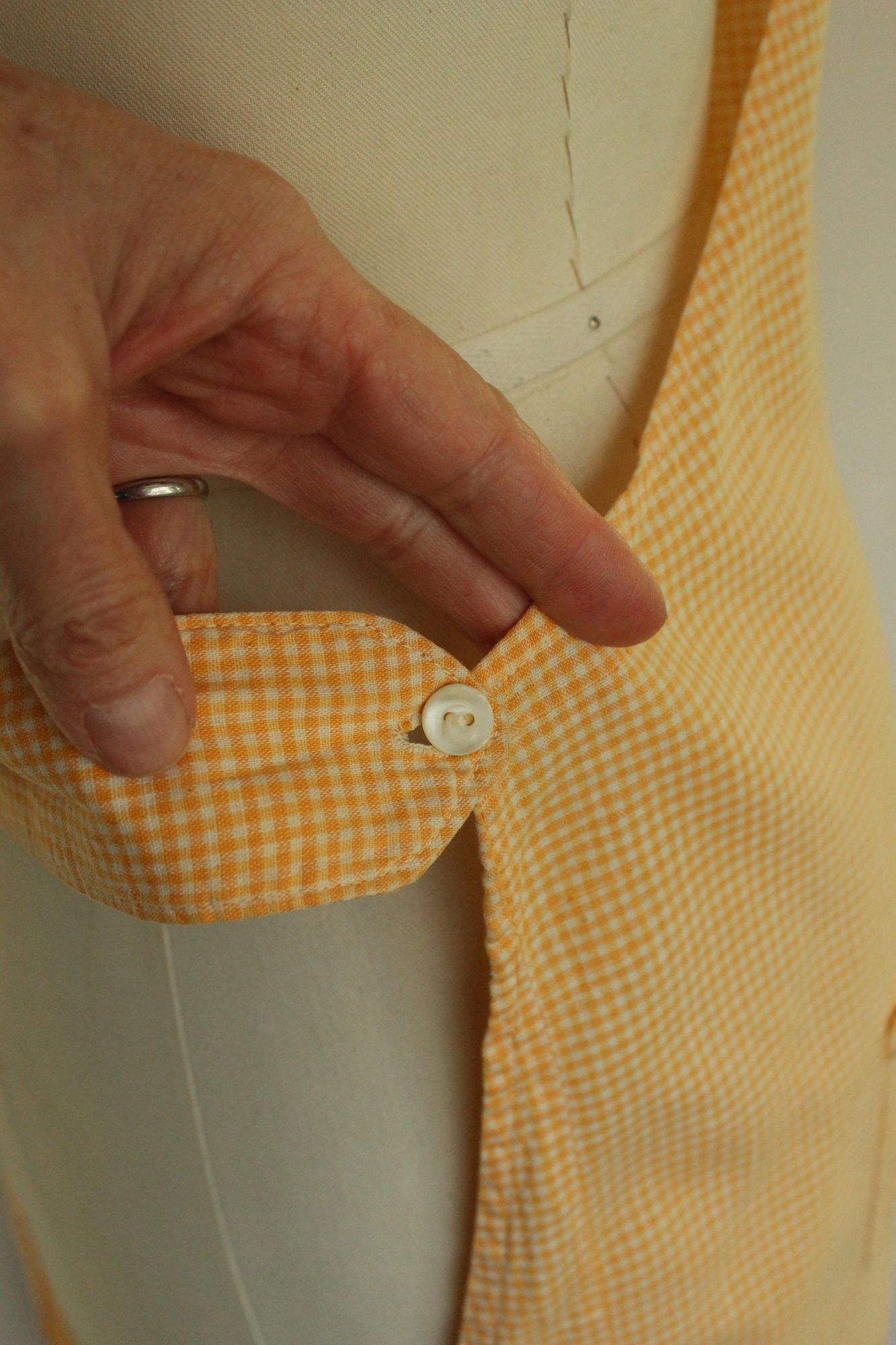 Vintage Vintage 1960s Apron, Orange Gingham Pinafore With Pocket Size ONE SIZE - 10 Thumbnail